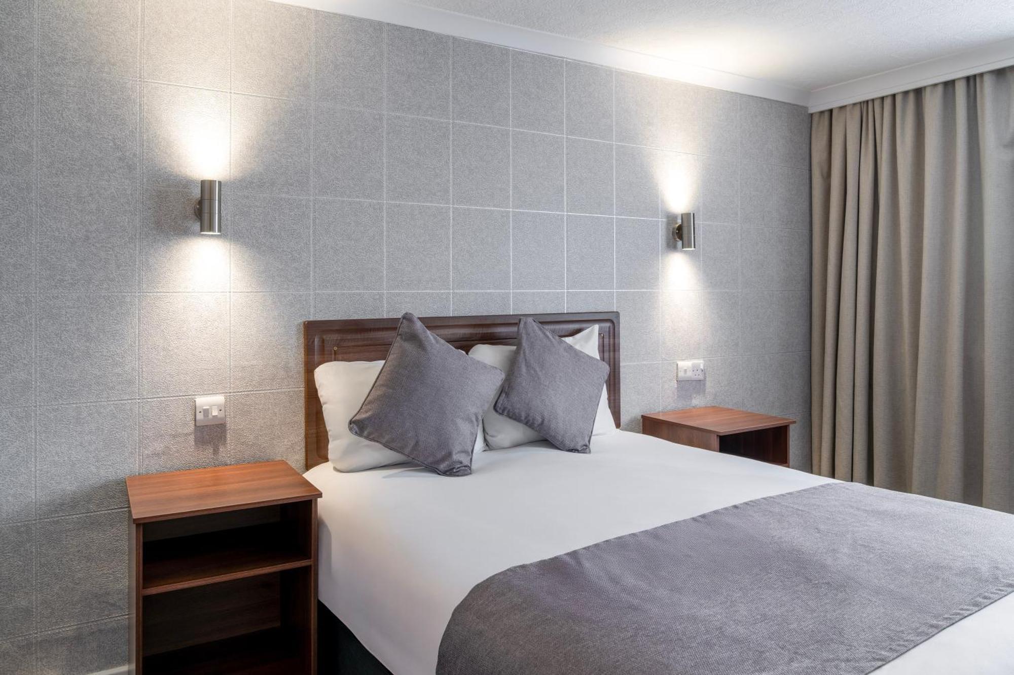 Hotel Airport 3*