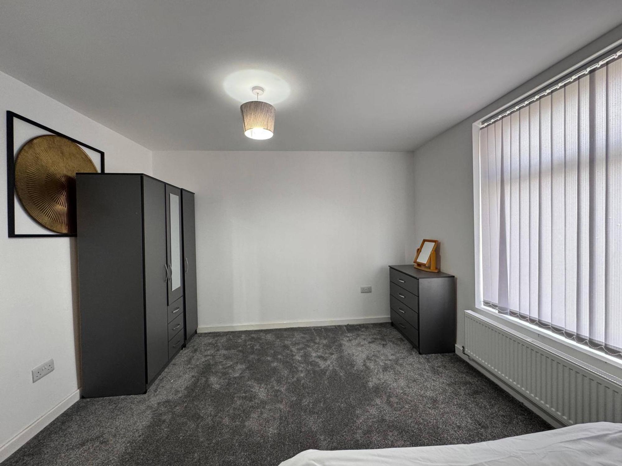 Holiday home Housesleeps9-patio-parking-familyok *