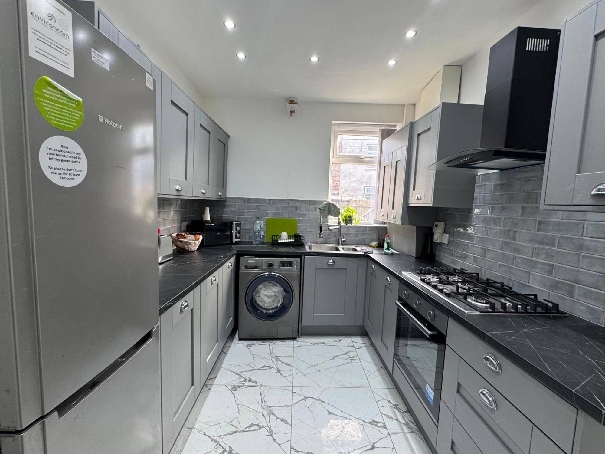 Holiday home Housesleeps9-patio-parking-familyok Manchester