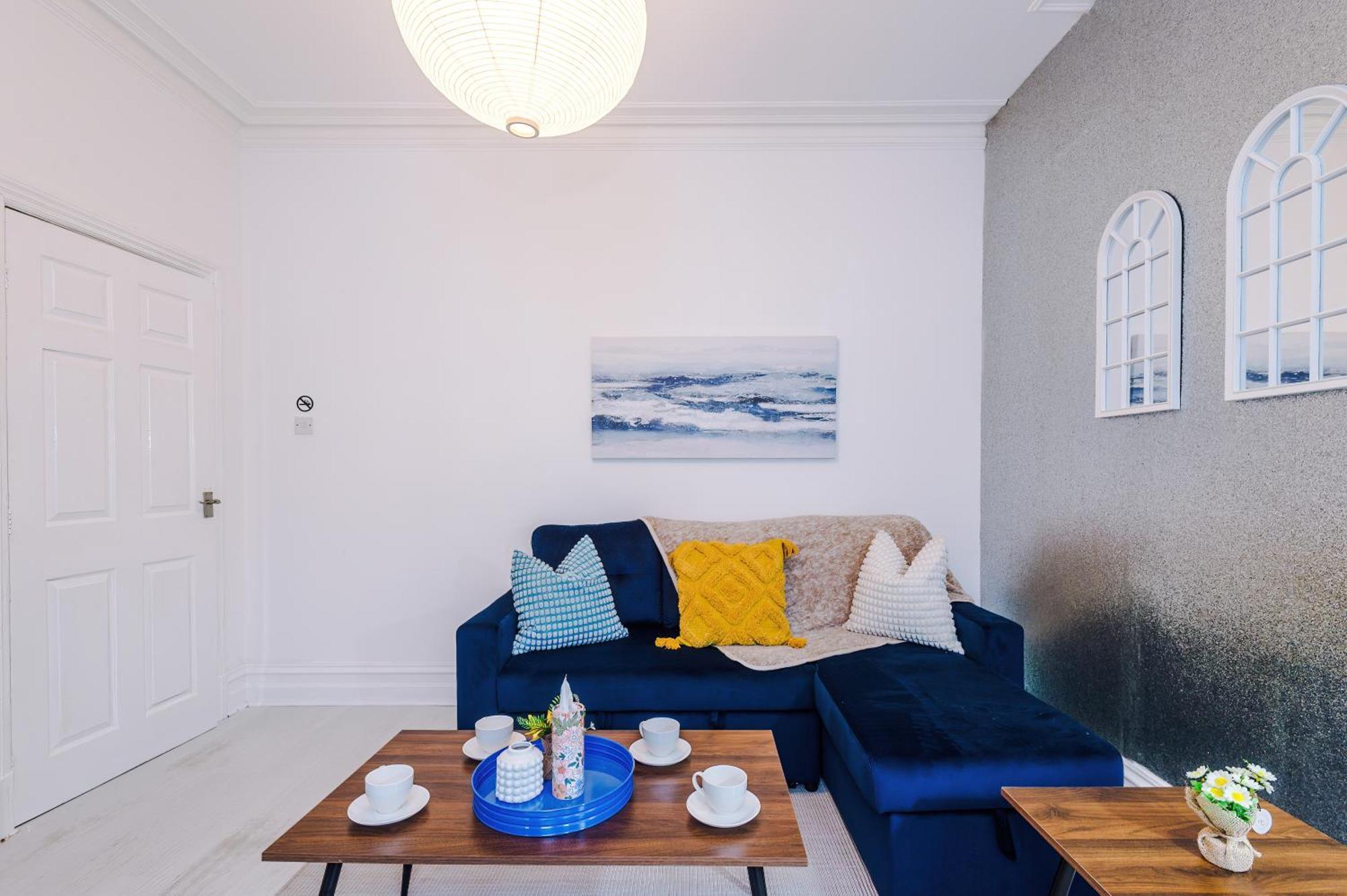Free Parking, Games Room, Sleeps 7, * Manchester