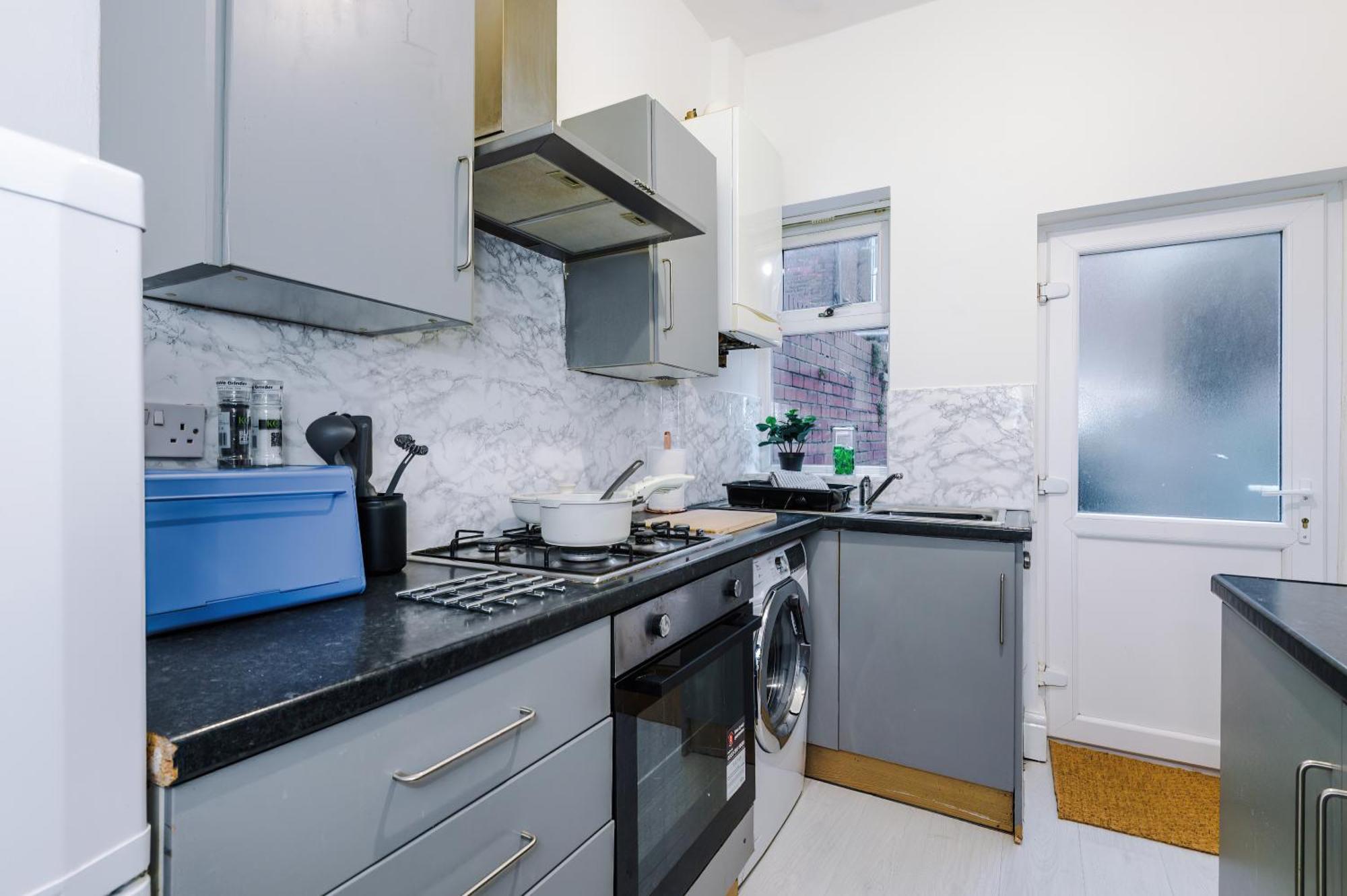 Free Parking, Games Room, Sleeps 7, Manchester