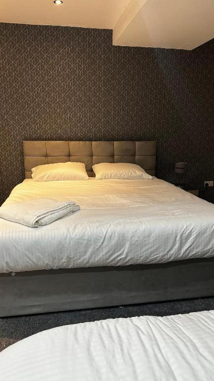 Oyo The Pleasant House 3*