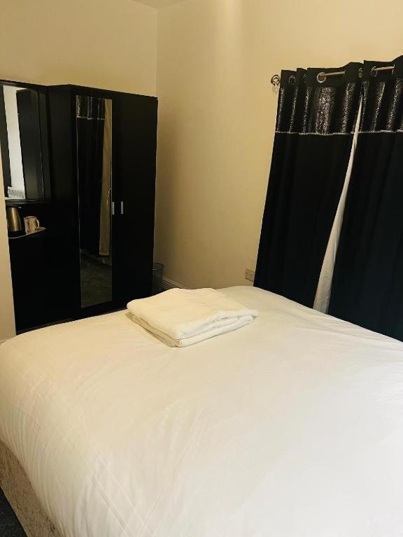 Hotel Oyo The Pleasant House 3*