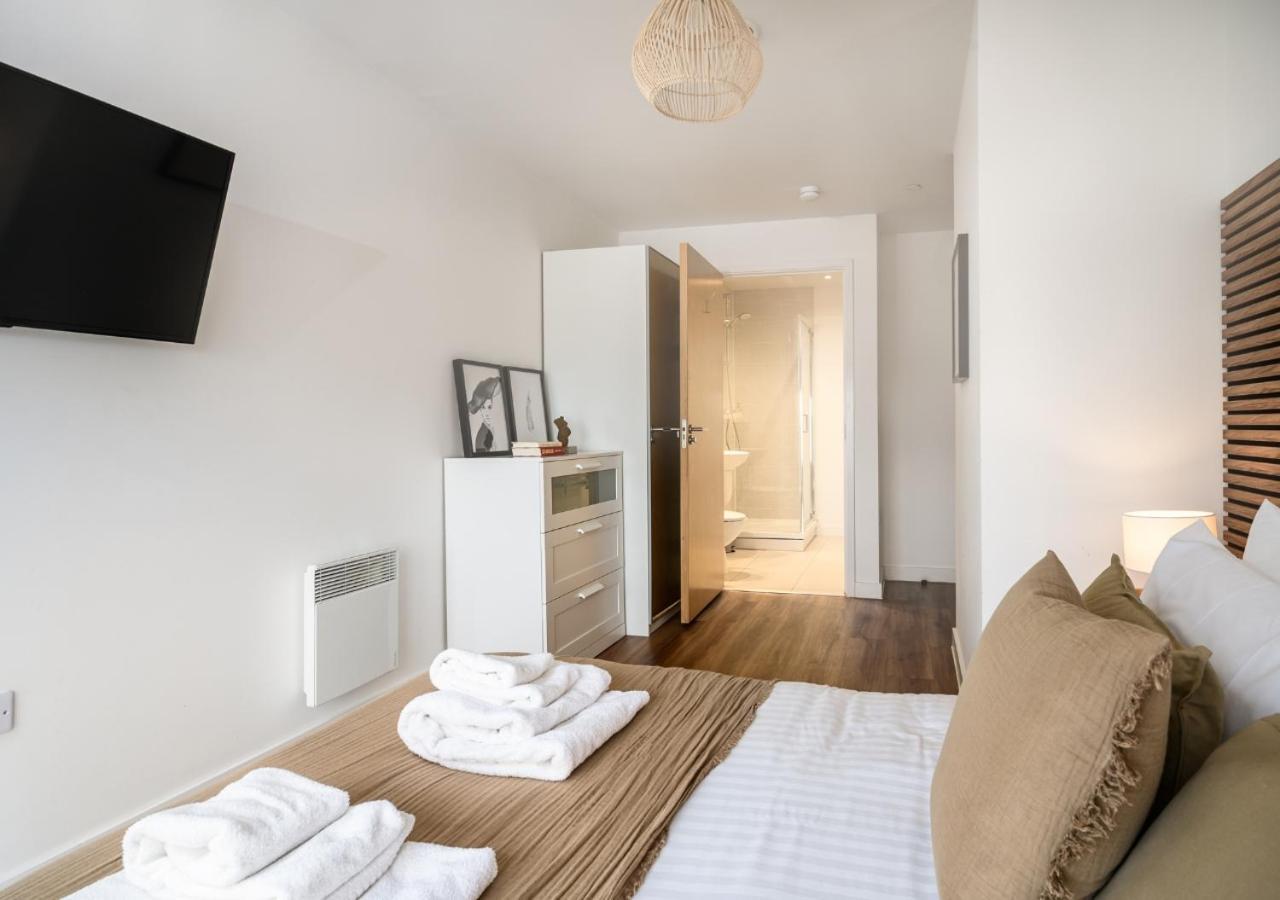 Apartment 2-bedroom At Vibrant Salford Quays *