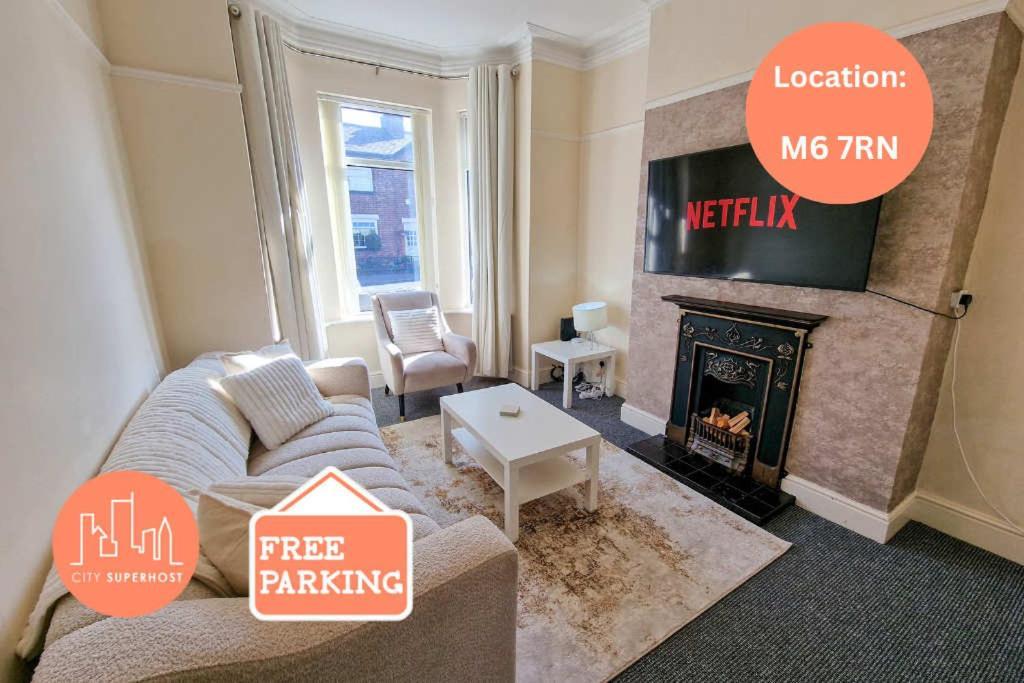 Salford Sleeps 10 By Superhost Holiday home Manchester