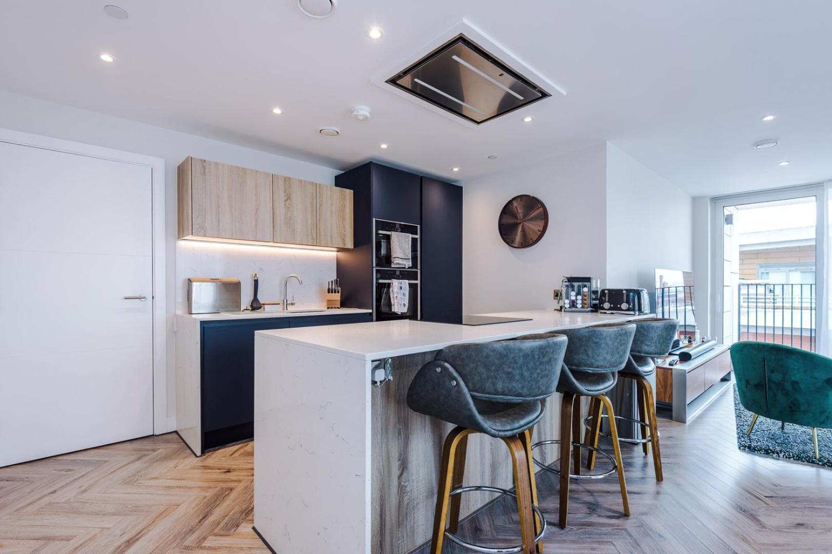 Cohost Partners Stylish Retreat With Views Apartment Manchester