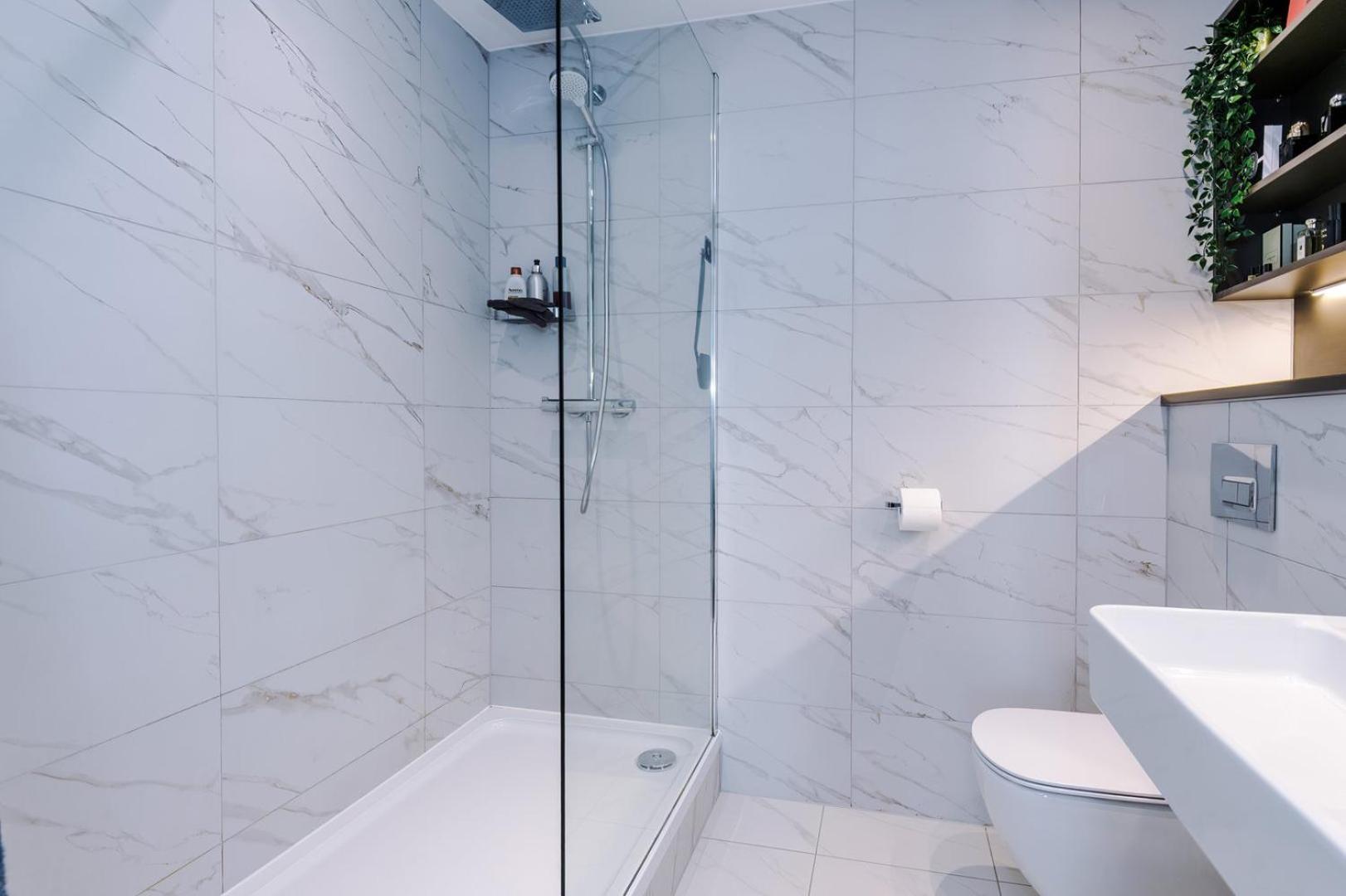 Cohost Partners Stylish Retreat With Views * Manchester