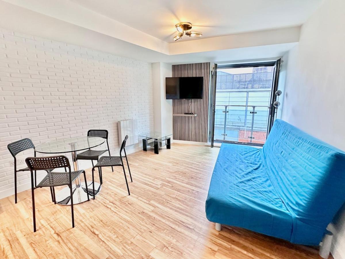 Centre Stylish One-bedroom Flat Apartment *
