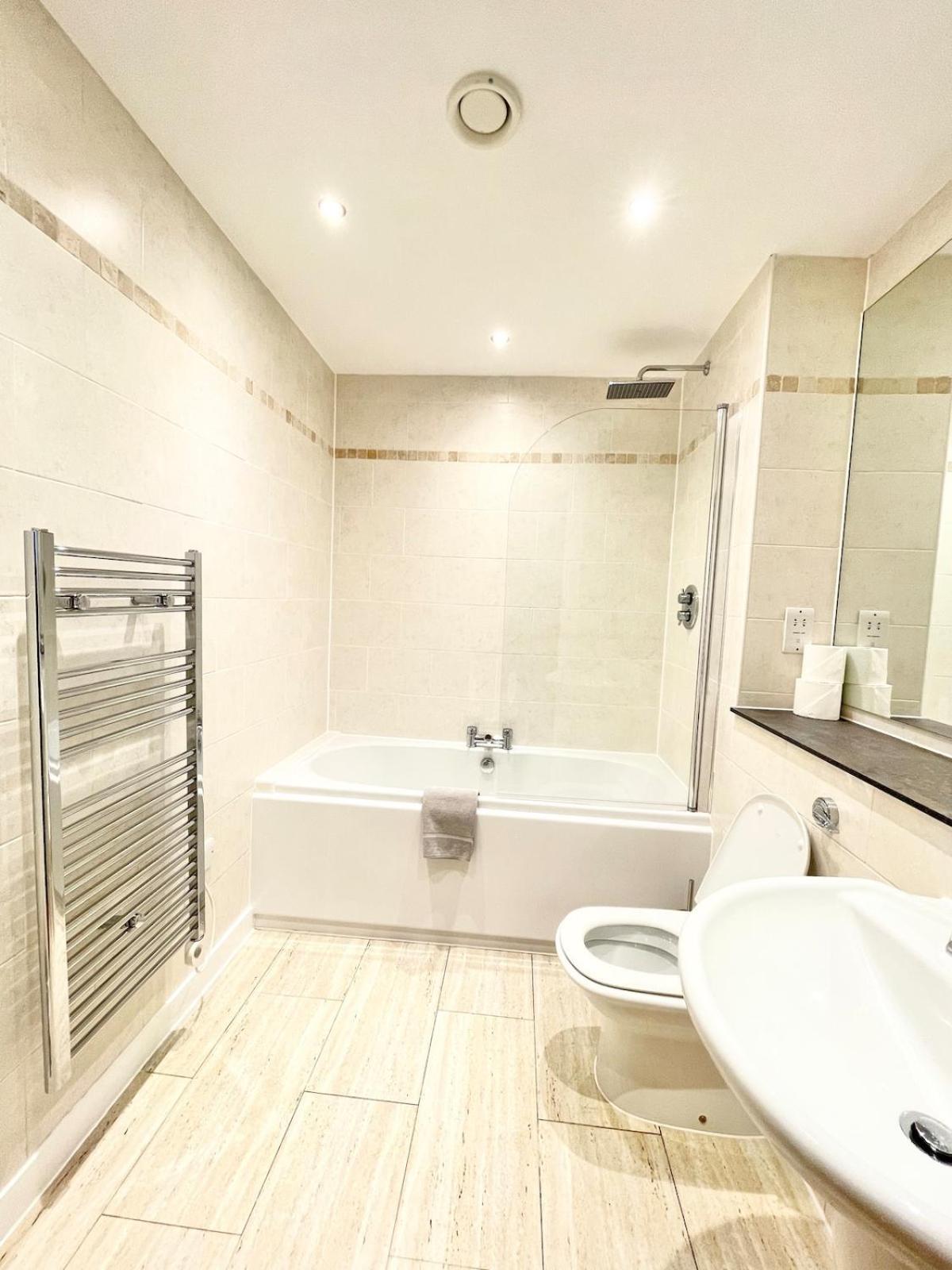 Centre Stylish One-bedroom Flat Apartment Manchester