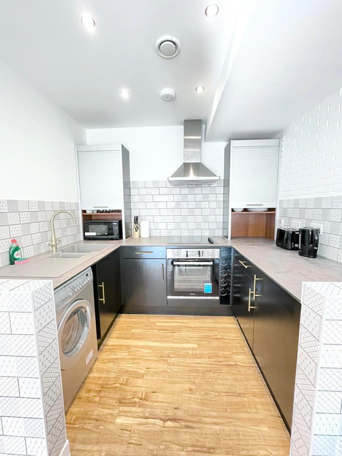 Centre Stylish One-bedroom Flat *