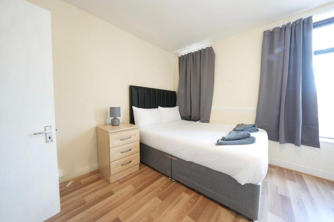Three Bedroom House By Brookland Serviced Short Lets With Free Wifi