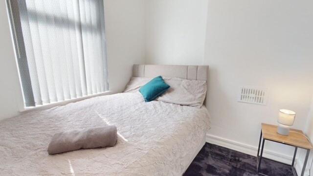 Stylish Close To Ethihad! Manchester