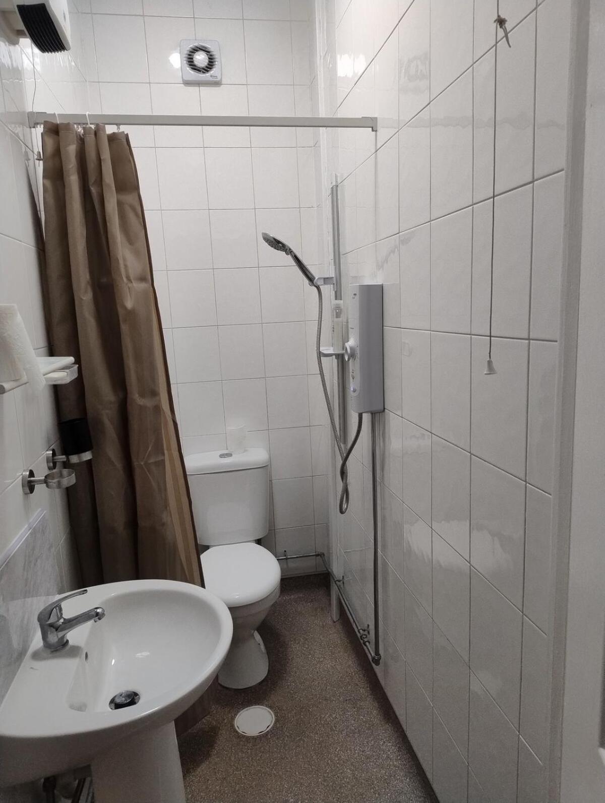 Holiday home 3br Sleeps 10 Walk To Alex Park