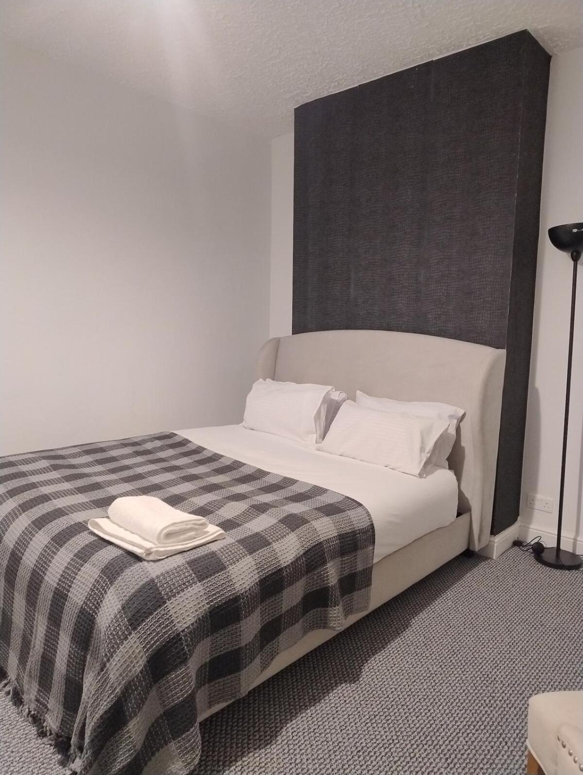 3br Sleeps 10 Walk To Alex Park * Manchester