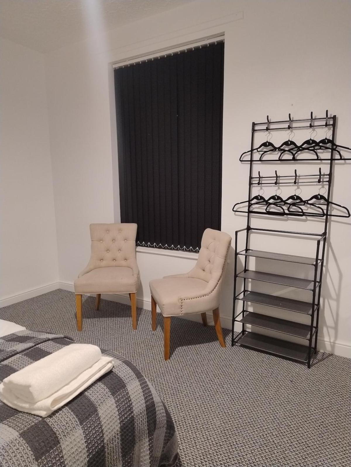 3br Sleeps 10 Walk To Alex Park