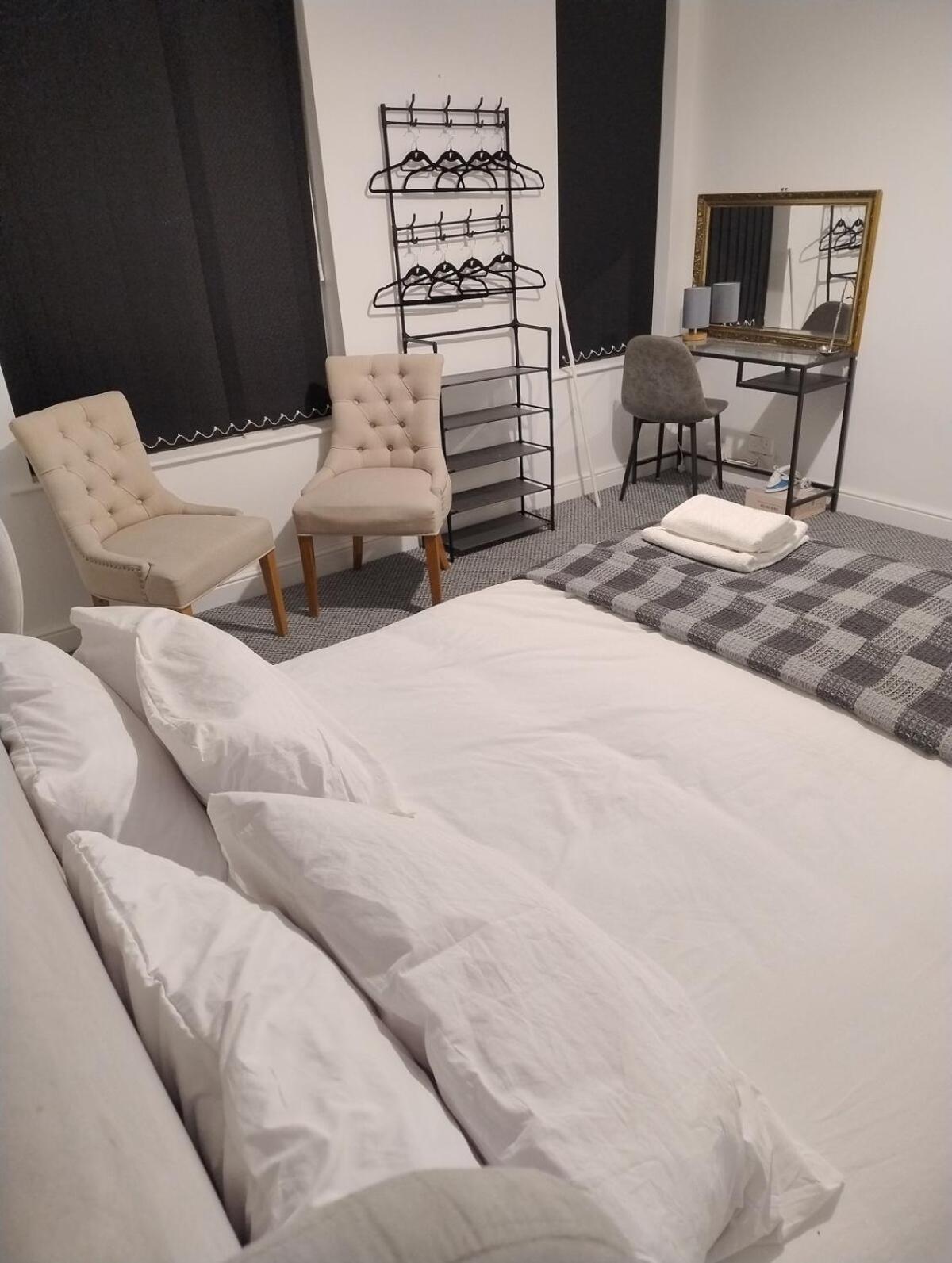 3br Sleeps 10 Walk To Alex Park Holiday home Manchester