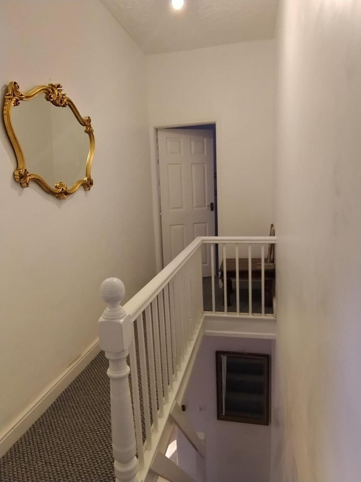 Holiday home 3br Sleeps 10 Walk To Alex Park *