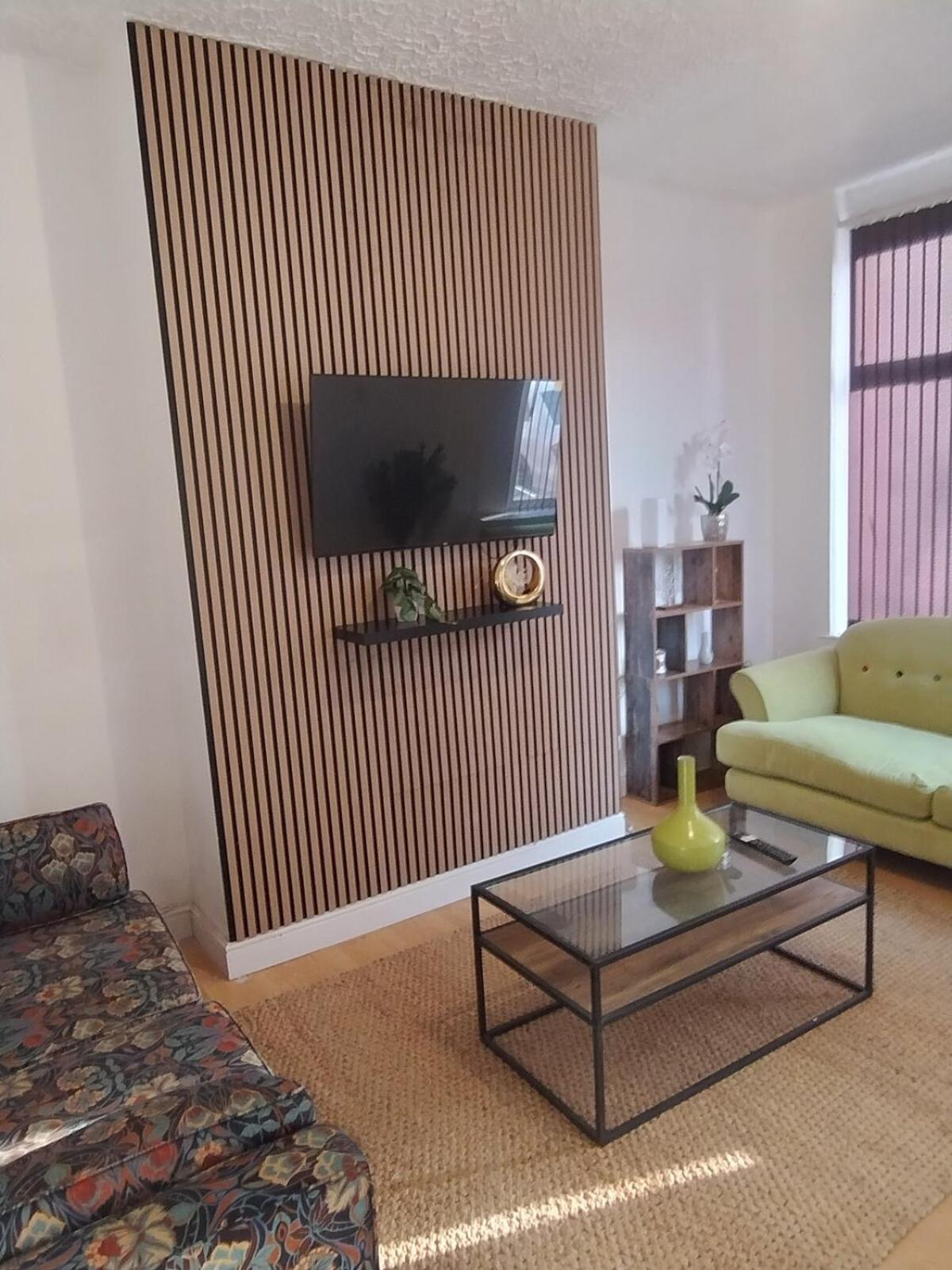 Holiday home 3br Sleeps 10 Walk To Alex Park