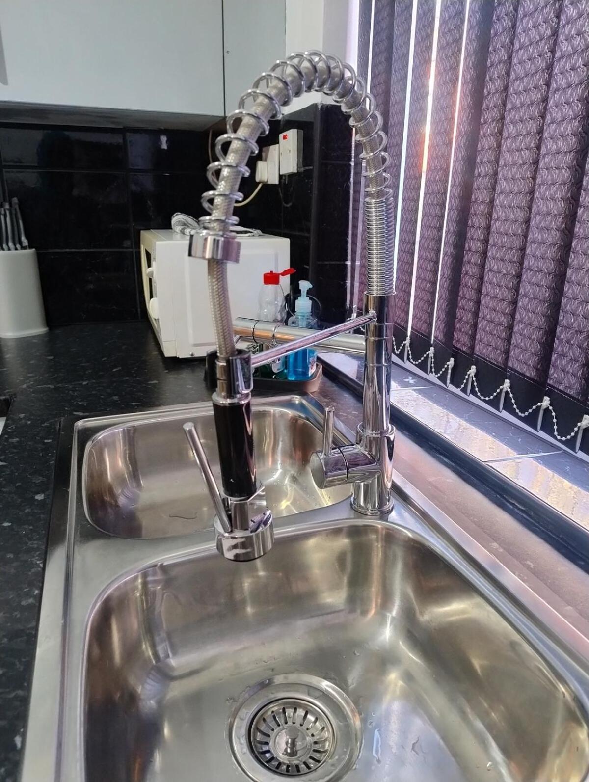 Holiday home 3br Sleeps 10 Walk To Alex Park Manchester
