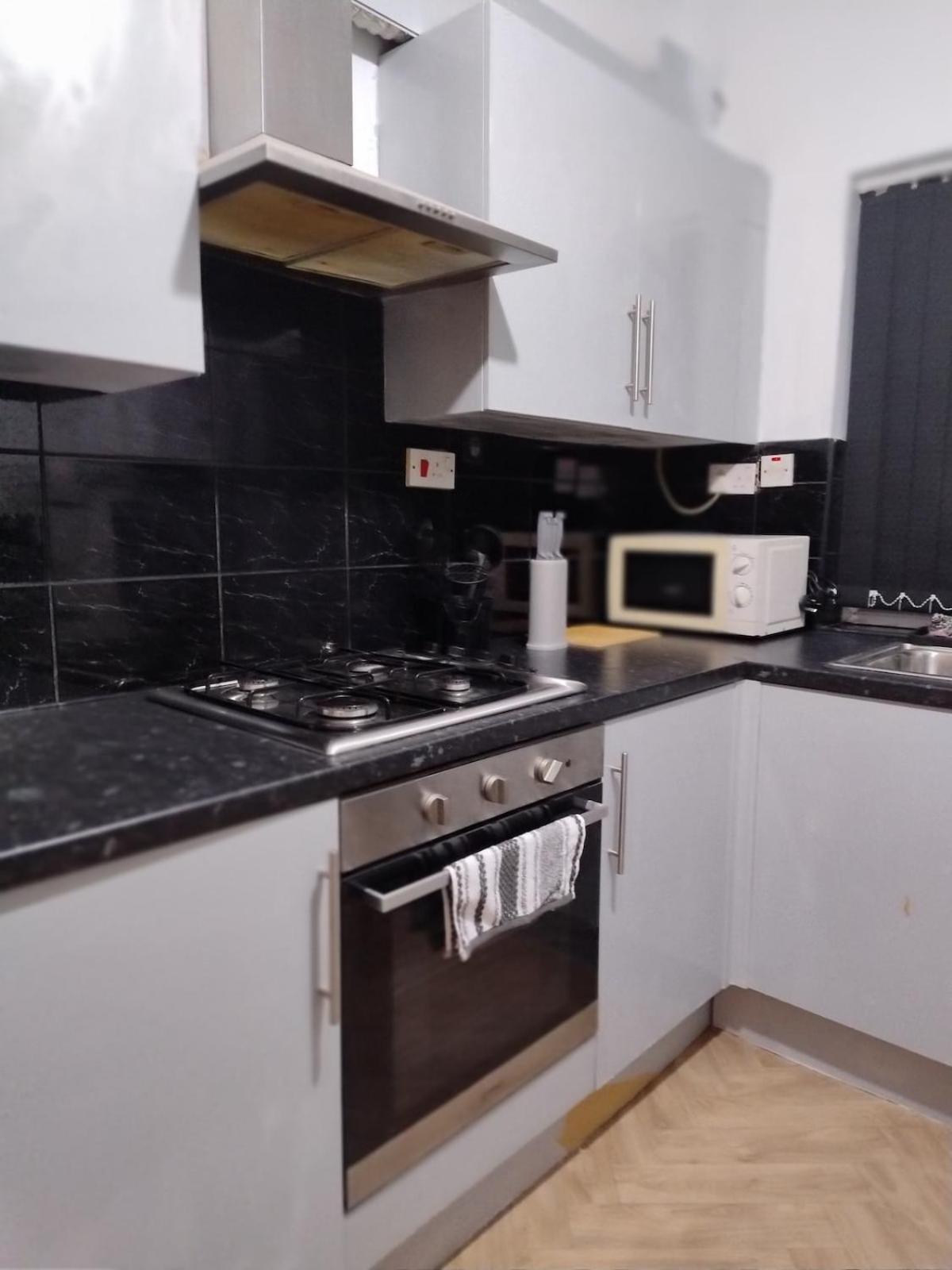 3br Sleeps 10 Walk To Alex Park *