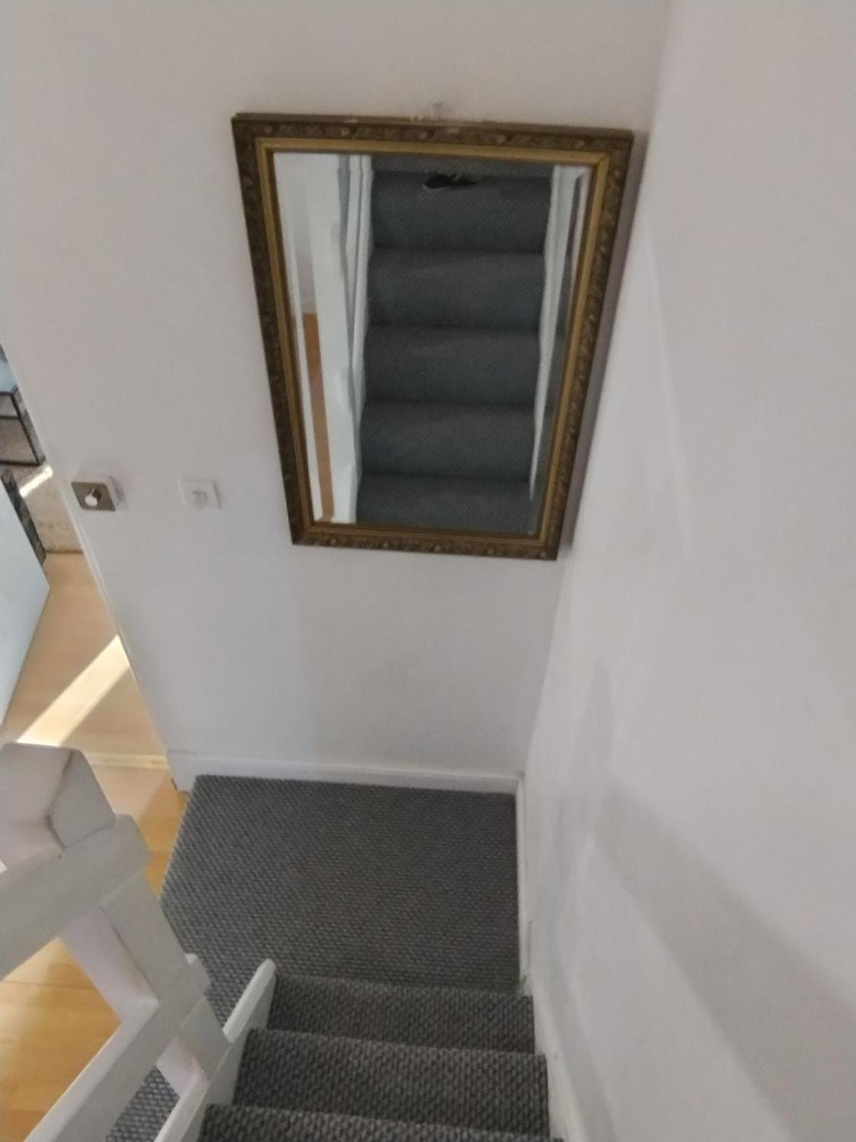 Holiday home 3br Sleeps 10 Walk To Alex Park Manchester