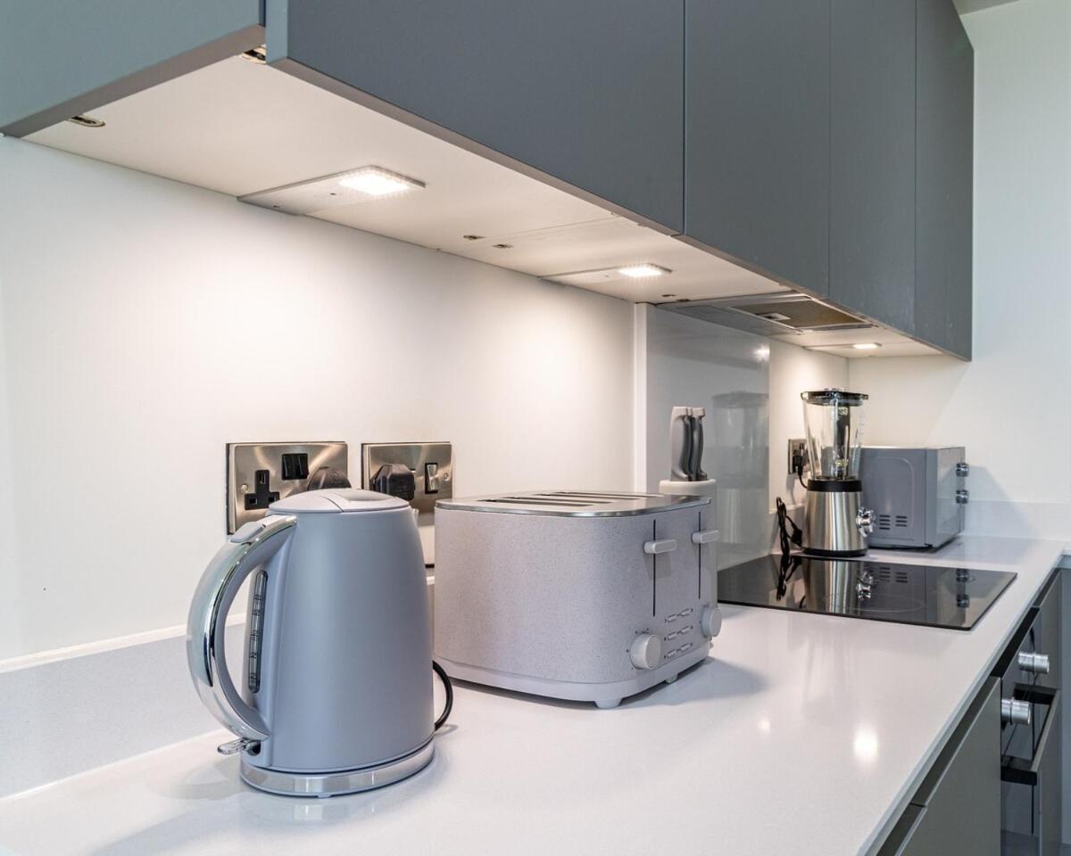 Centre,picadilly , Skyline View Apartment *