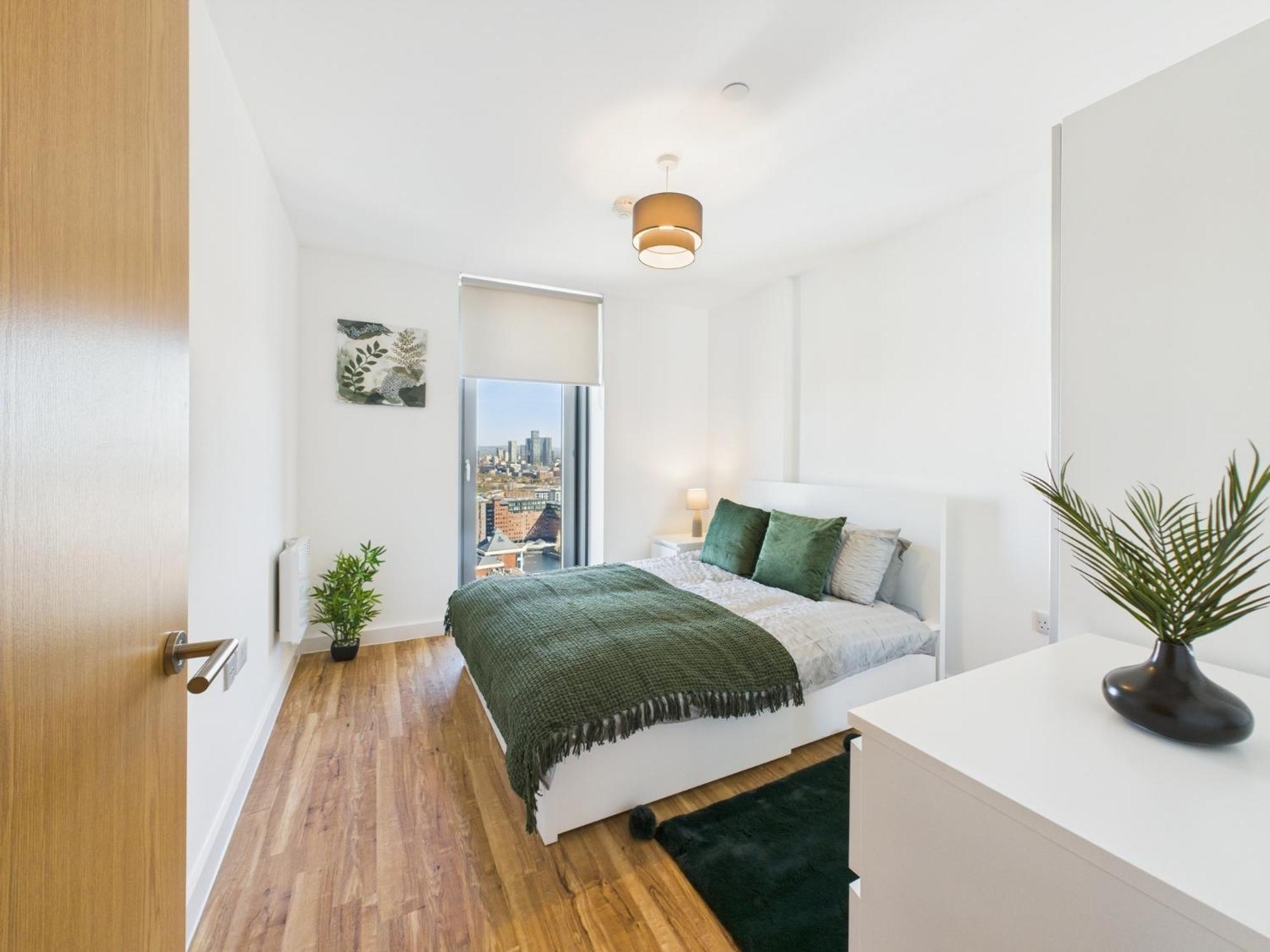New! 1br In Media Apartment