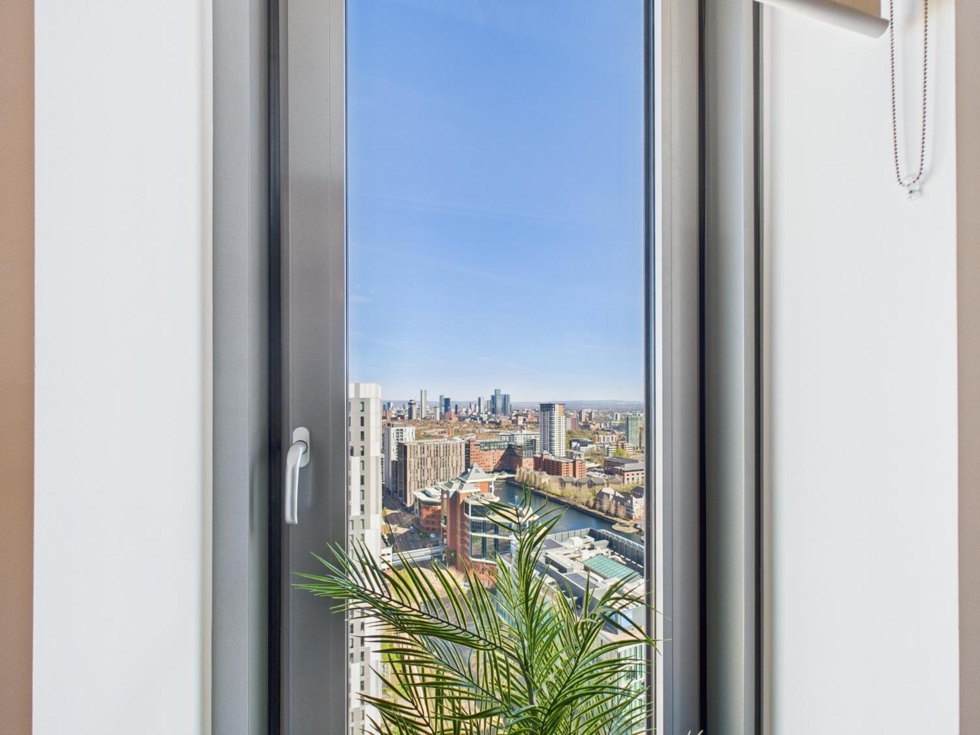 New! 1br In Media * Manchester