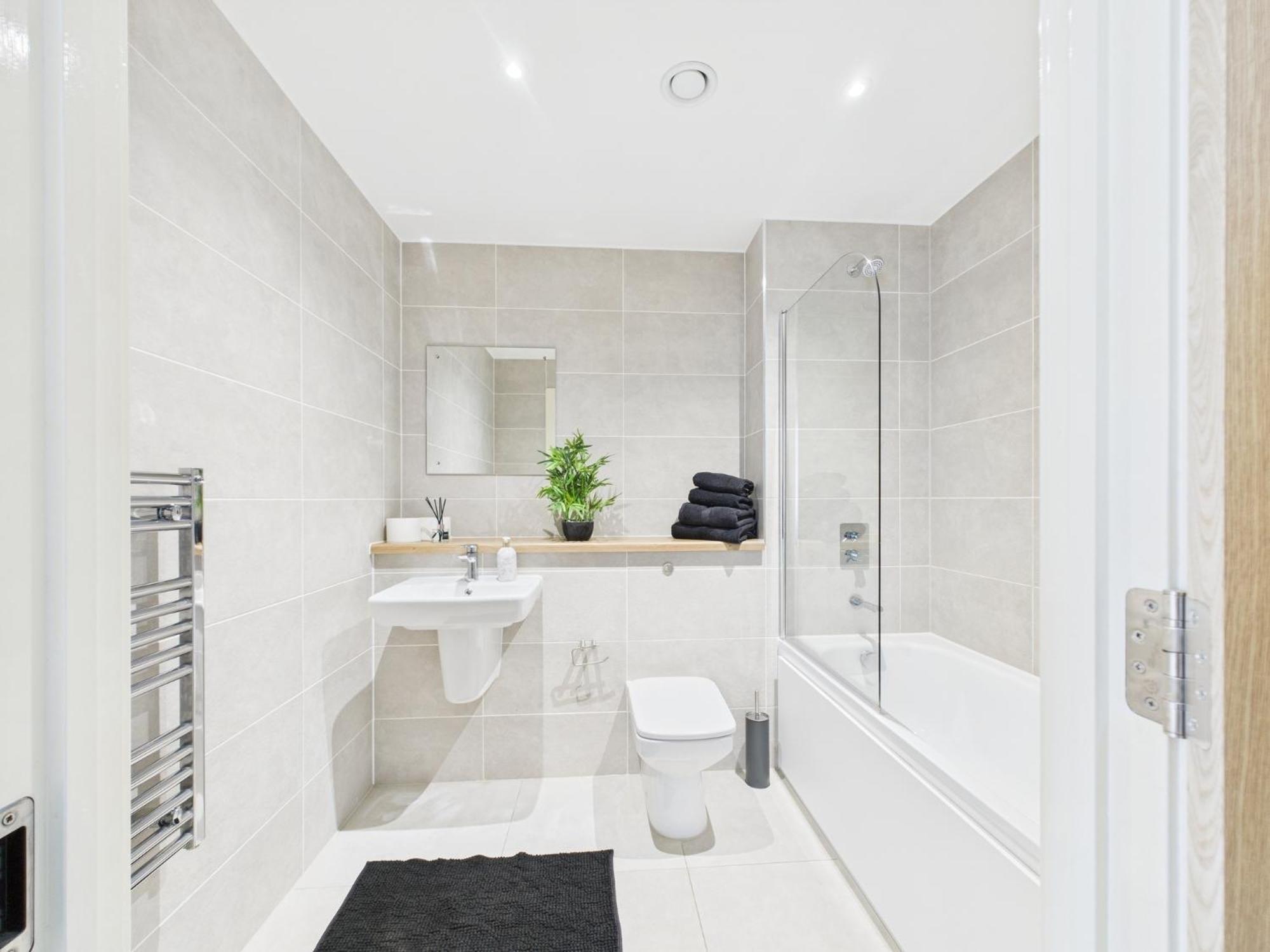 New! 2br In Media *