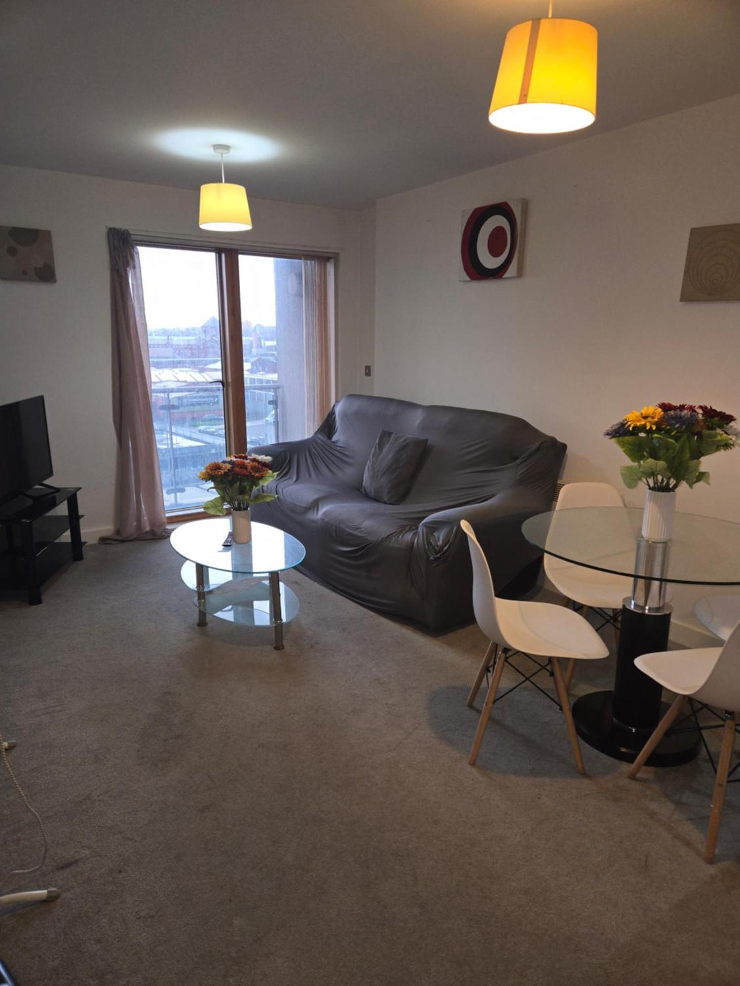 Brilliant 2 Bedroom Apartment Manchester