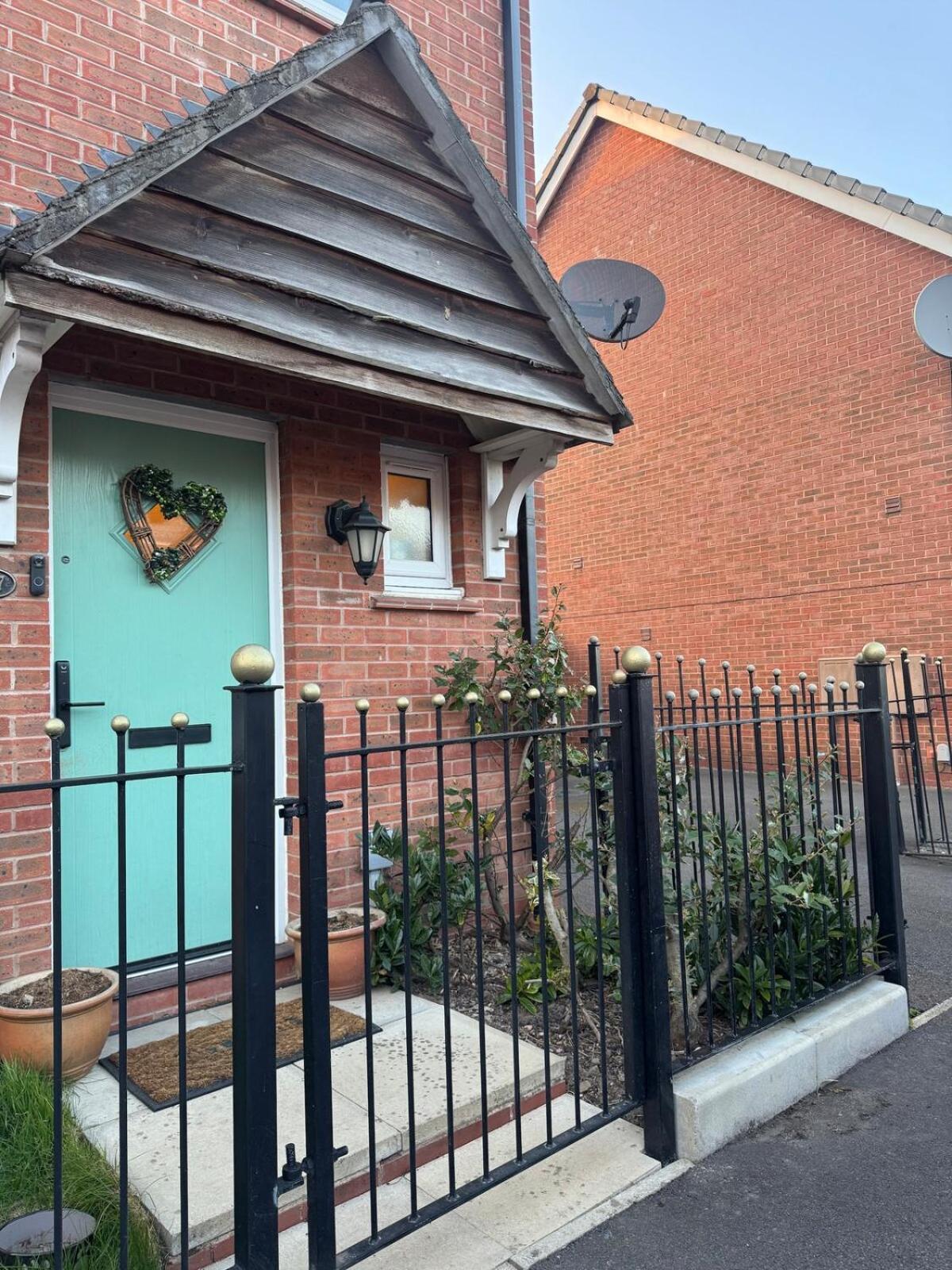 Large 3 Bed House Near Etihad And Coop Live Appartement Manchester