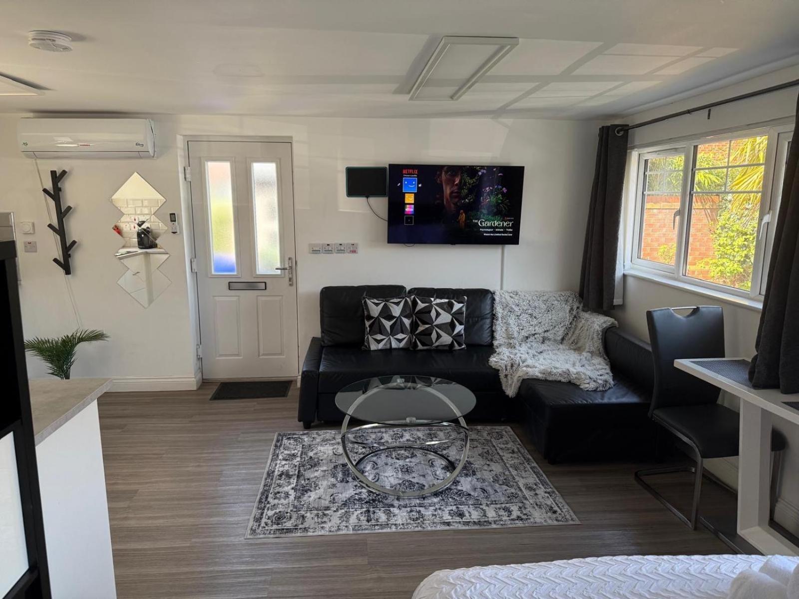 Studio - Stereo Shower Freeparking 5Min To Metro Appartement