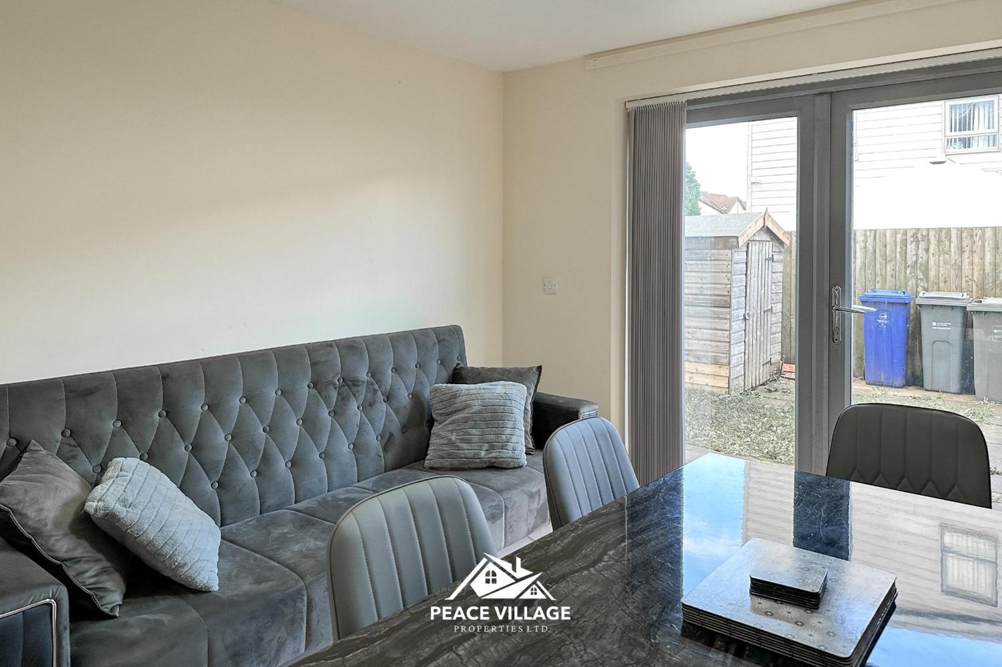 Ashton Co-Living - Private Room Self-Cater *