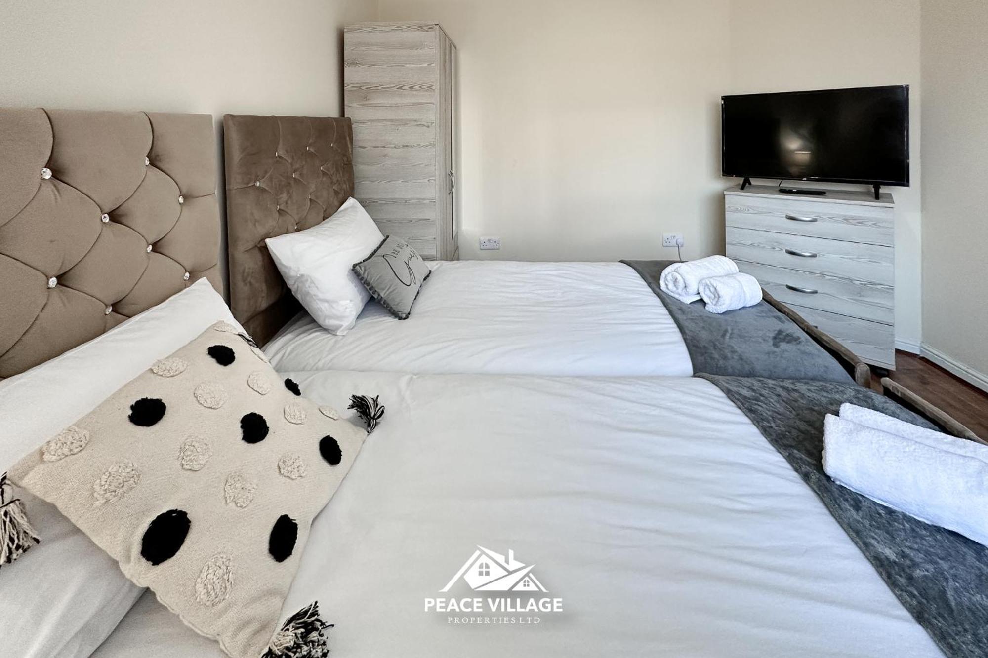 Holiday home Ashton Co-Living - Private Room Self-Cater Manchester