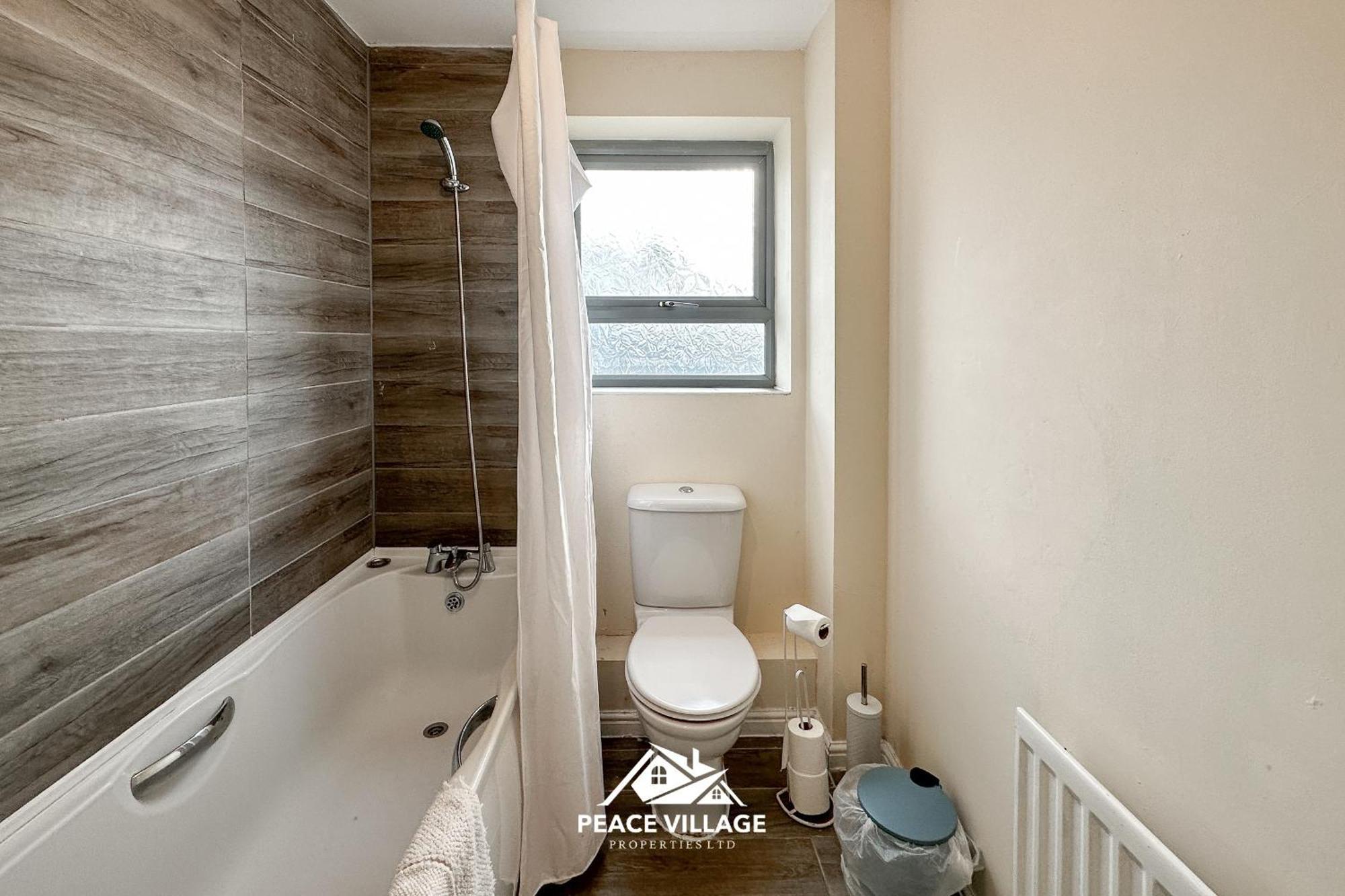 Ashton Co-Living - Private Room Self-Cater Manchester