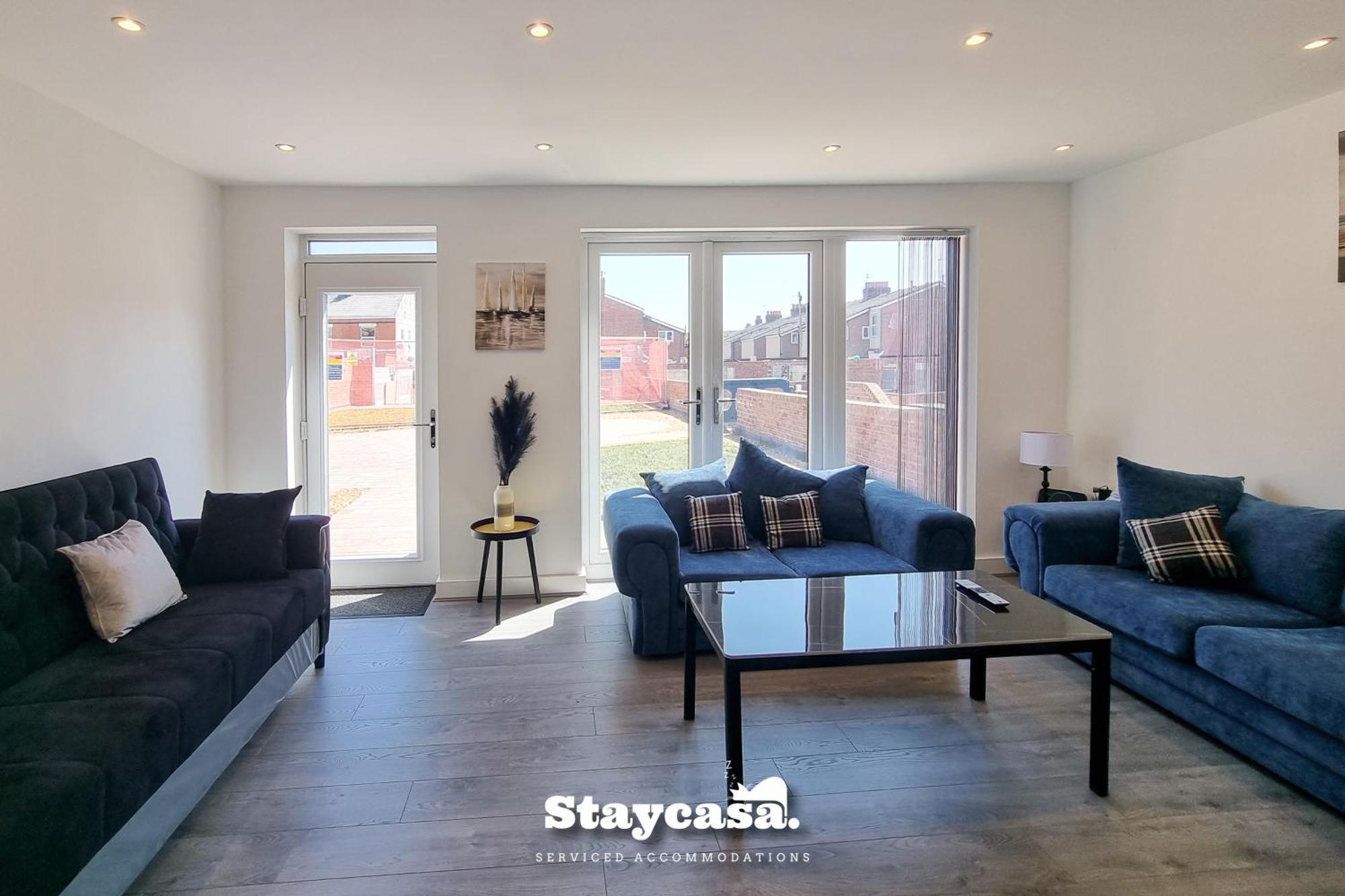Harmony Living Modern New Build With Parking Manchester