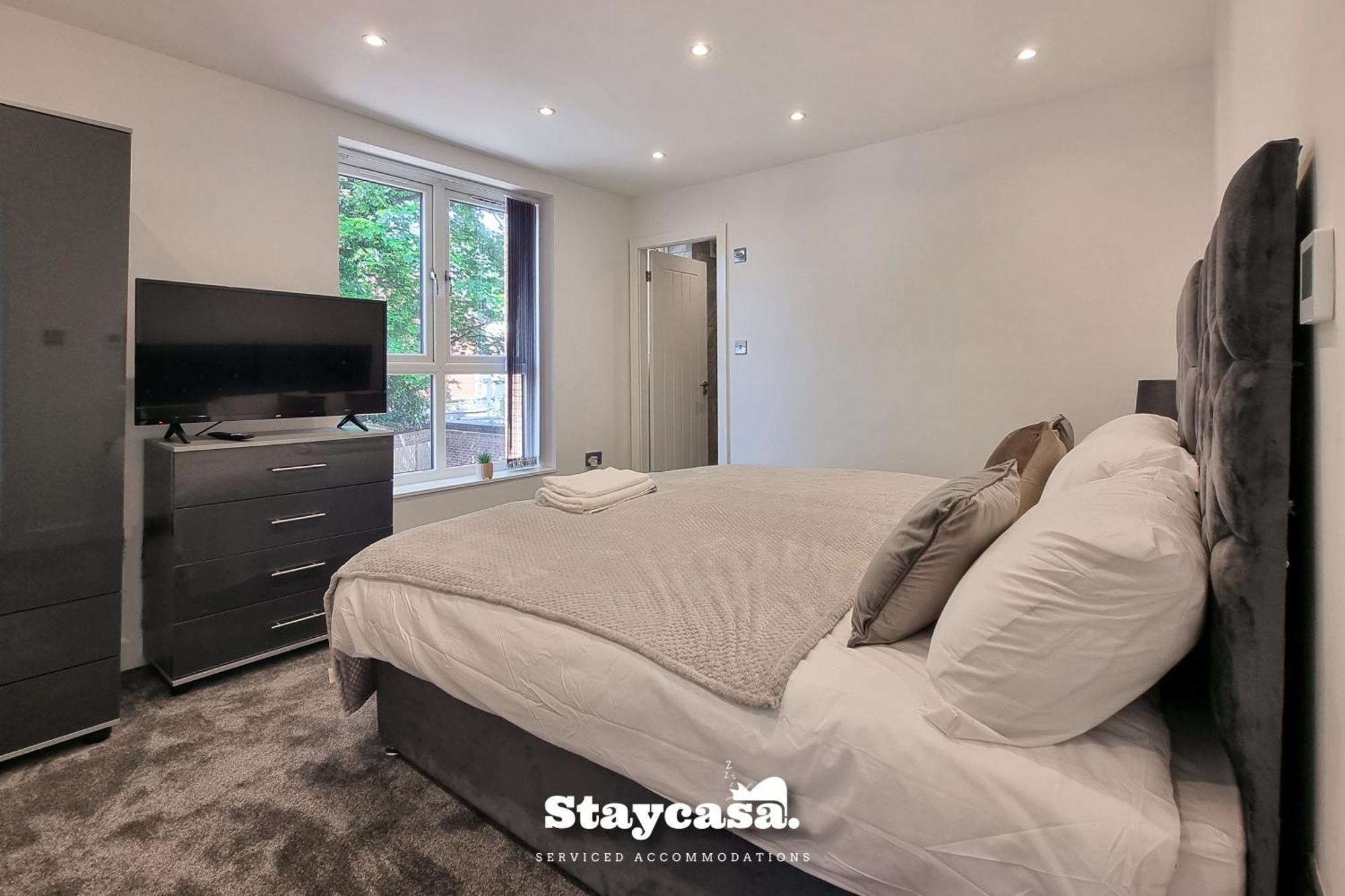 Holiday home Harmony Living Modern New Build With Parking Manchester