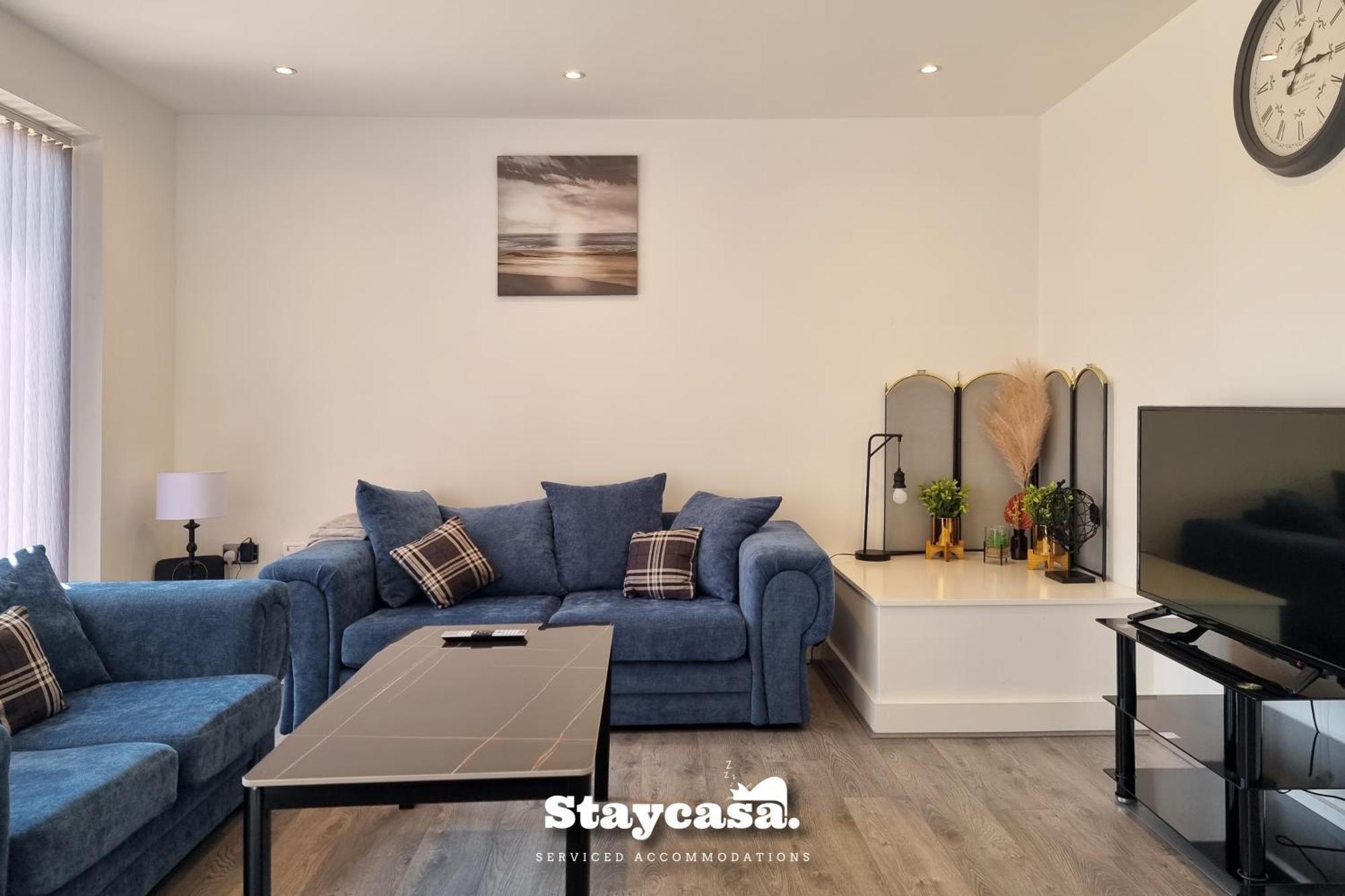 Harmony Living Modern New Build With Parking *