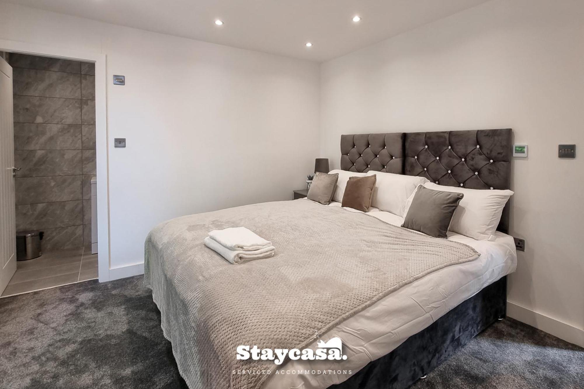 Holiday home Harmony Living Modern New Build With Parking *