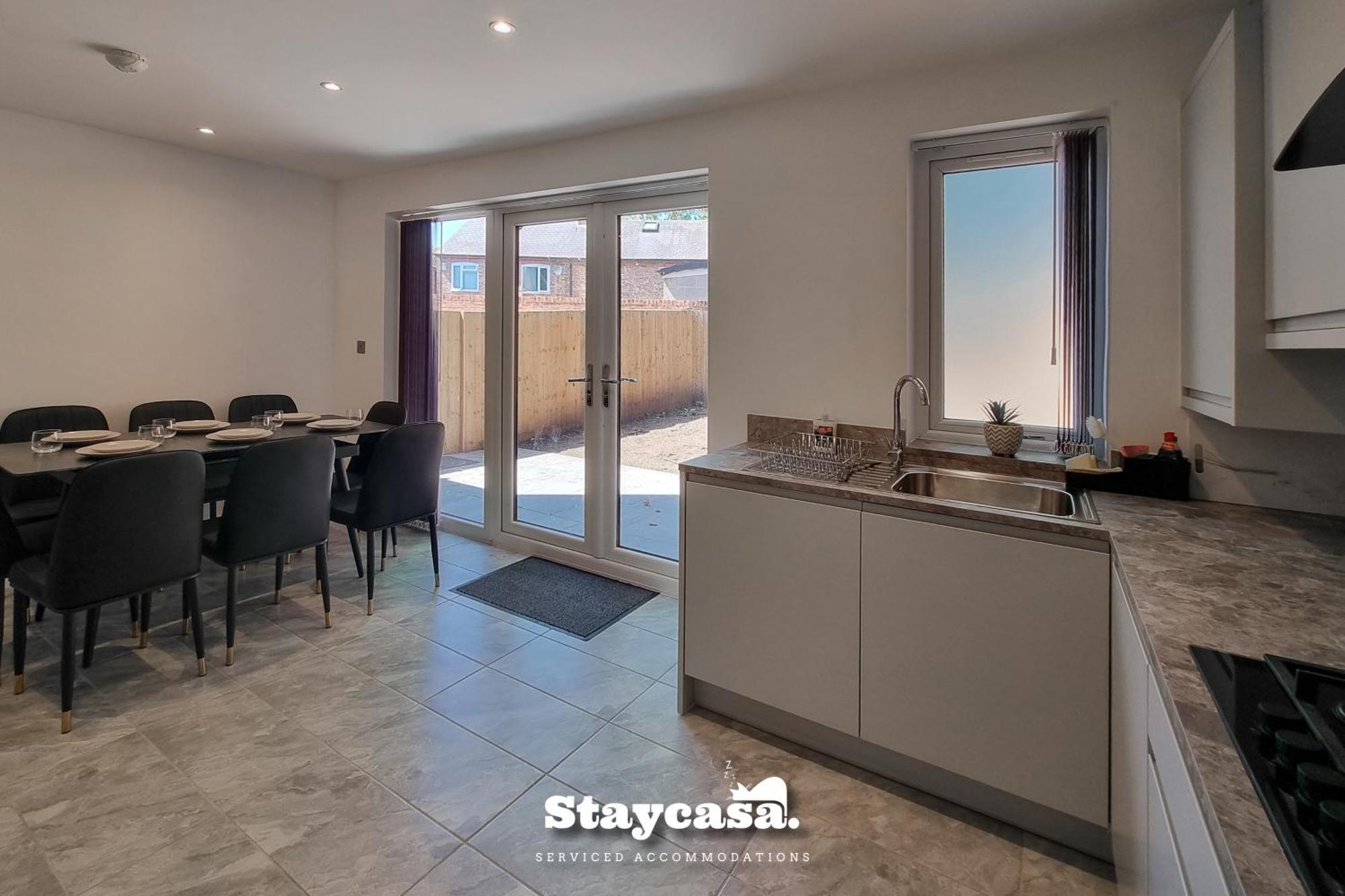 Harmony Living Modern New Build With Parking Holiday home