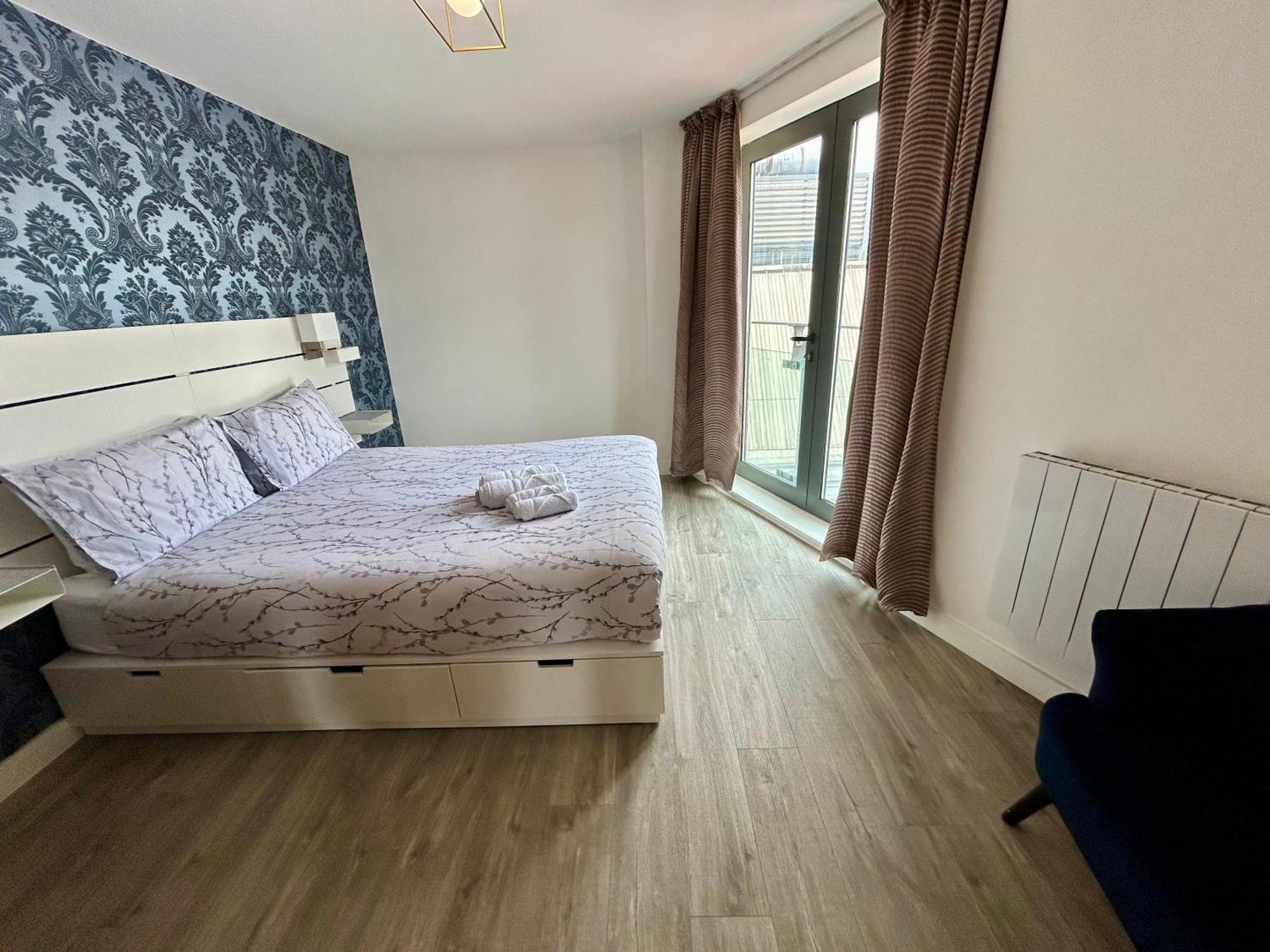 Appartement Centre, Floor Apartment, Two Balconies