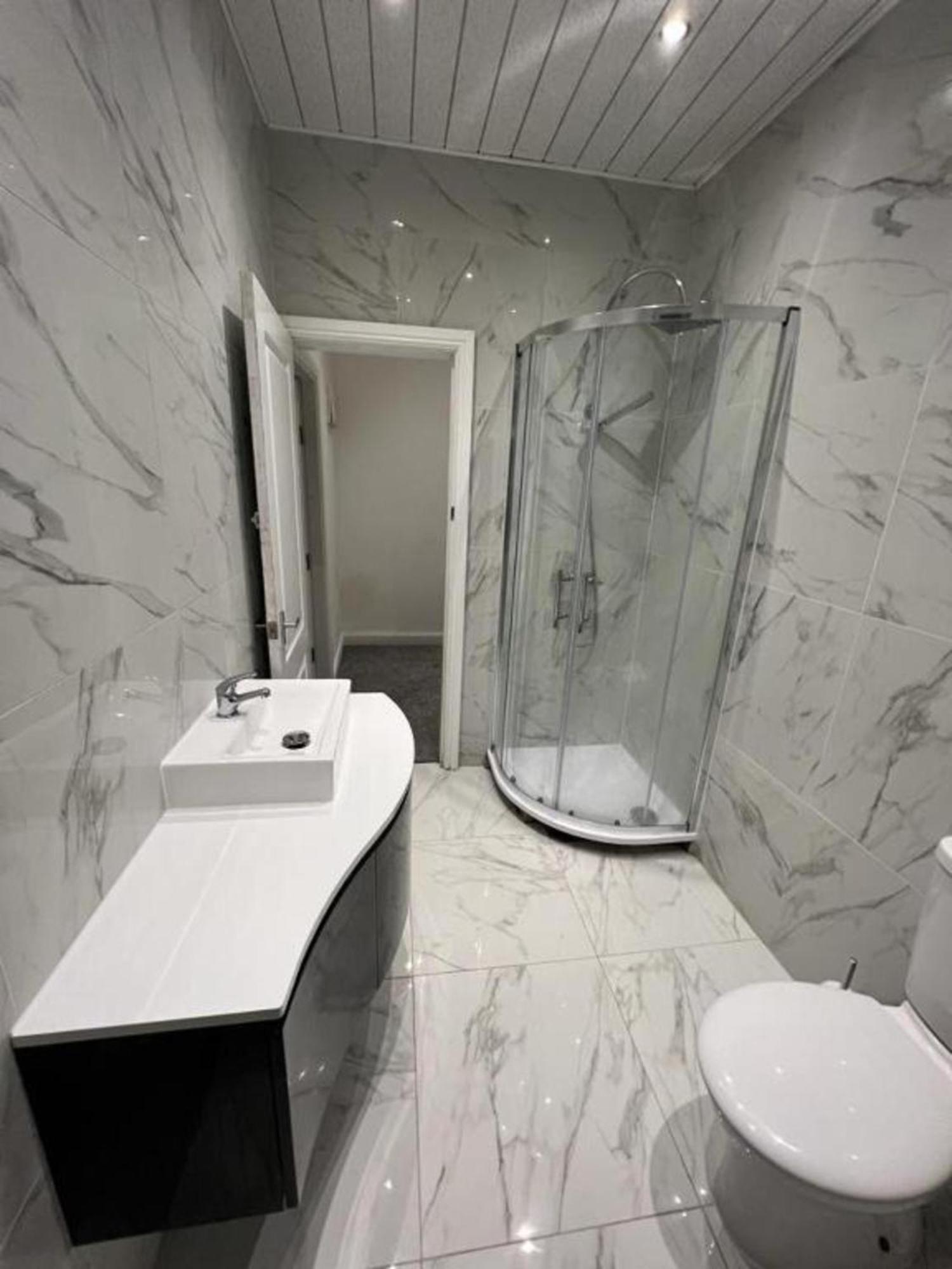 Oyo The Pleasant House Hotel Manchester