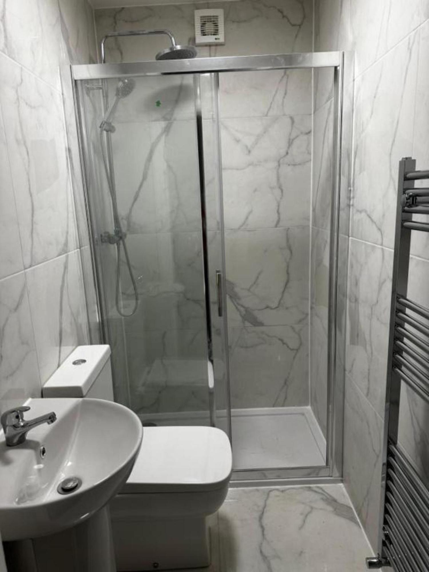 Guest house Oyo Cheetham Hill 3*