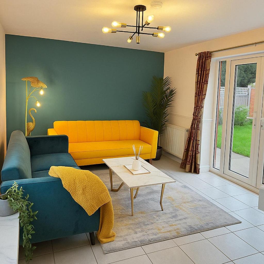 Holiday home Spacious 4bd 3bt - Etihad - Coop - Pool Table - Free Parking