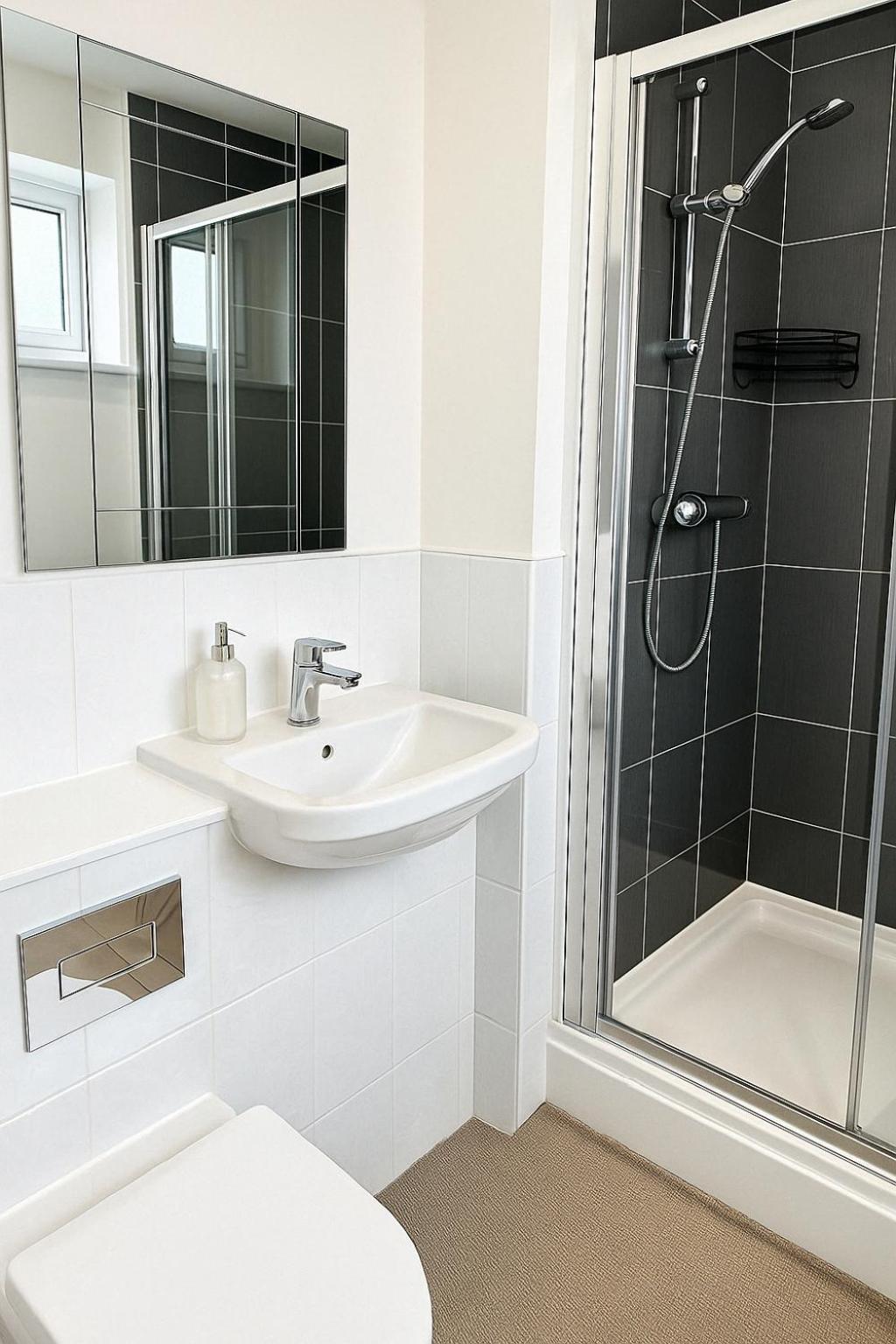 Holiday home Spacious 4bd 3bt - Etihad - Coop - Pool Table - Free Parking *