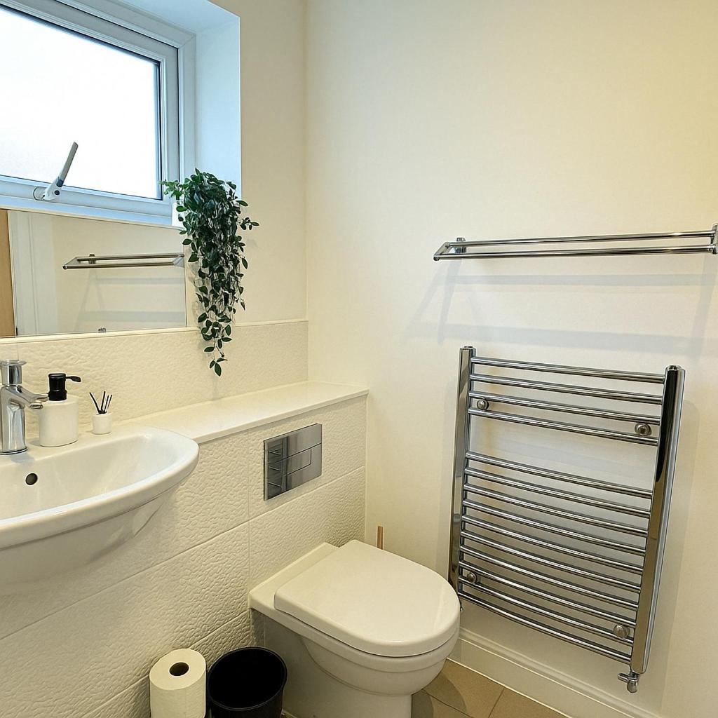 Spacious 4bd 3bt - Etihad - Coop - Pool Table - Free Parking Holiday home Manchester