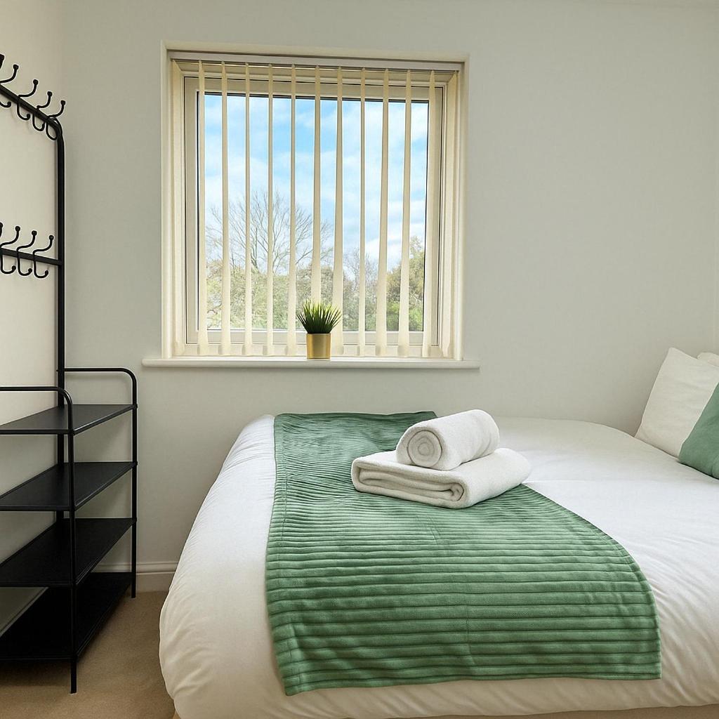 Holiday home Spacious 4bd 3bt - Etihad - Coop - Pool Table - Free Parking