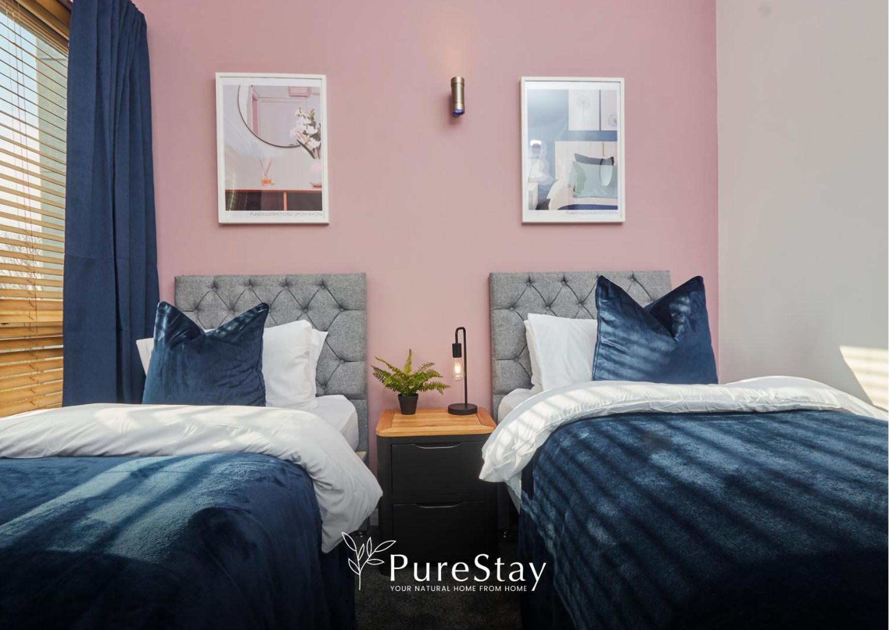 Holiday home Superb House Near Etihad With Free Parking Sleeps 8 Manchester