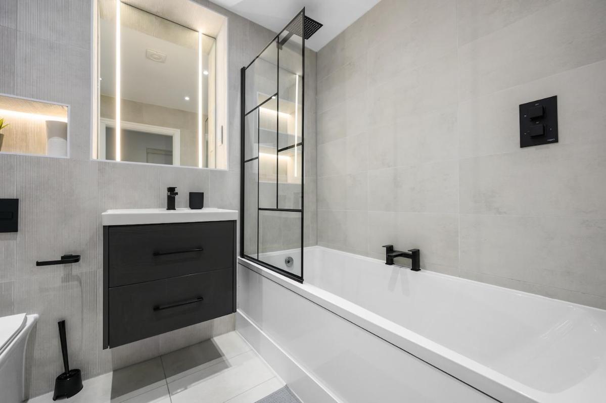 Luxury Heart Of Didsbury Apartment