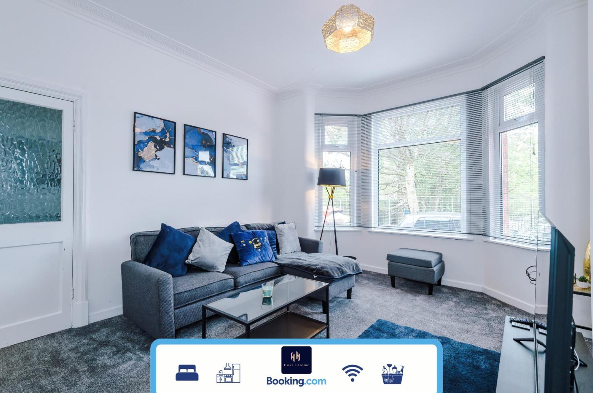 Large 3 Bed House Sleeps 6 By Host A * Manchester
